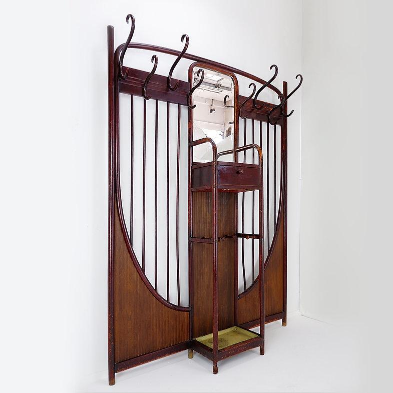 Thonet Jugendstil Wandgarderobe, Wien, um 1900 im Angebot 1