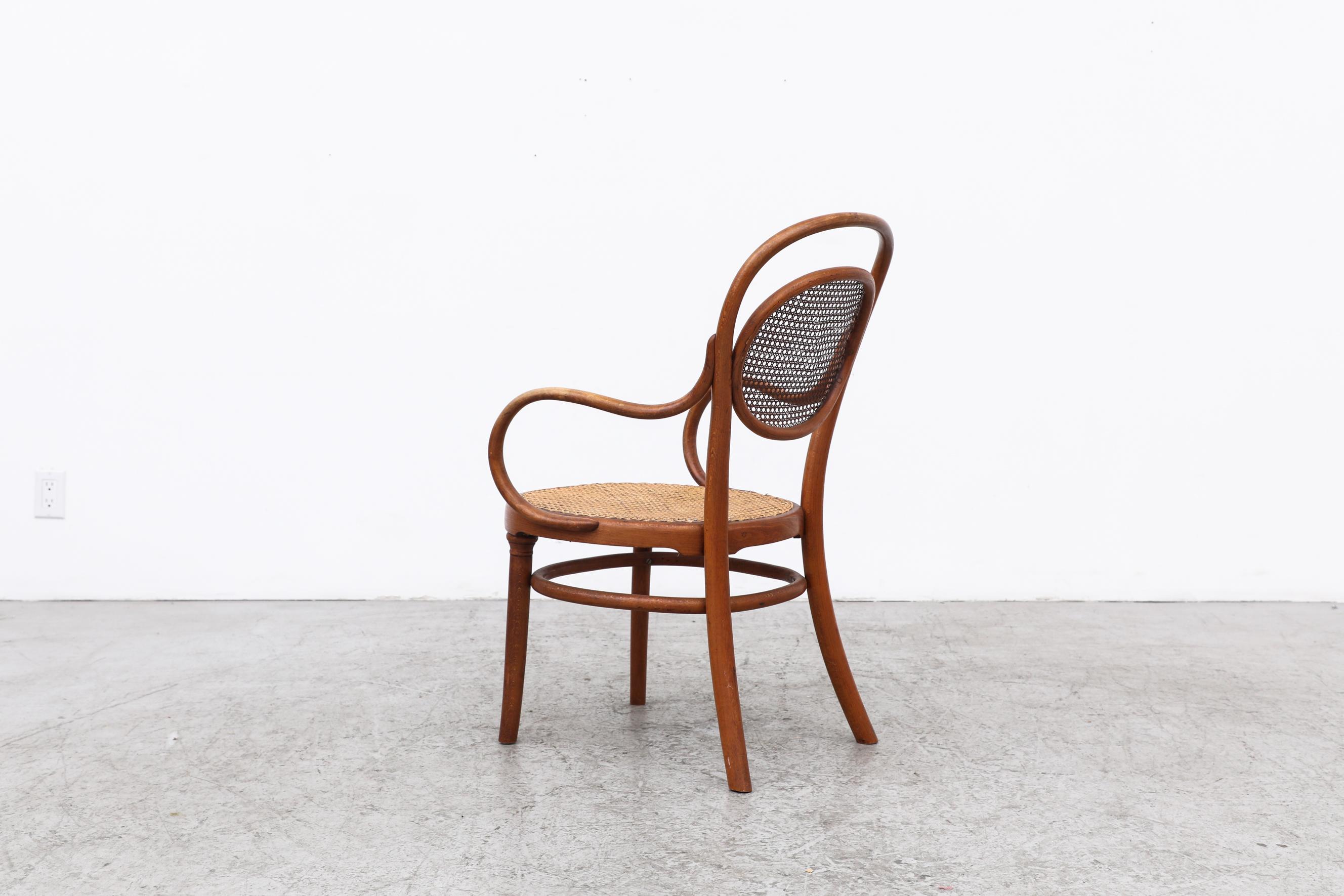 No 12 Thonet Caned Bistro Armchair, 1881-1919 In Good Condition For Sale In Los Angeles, CA