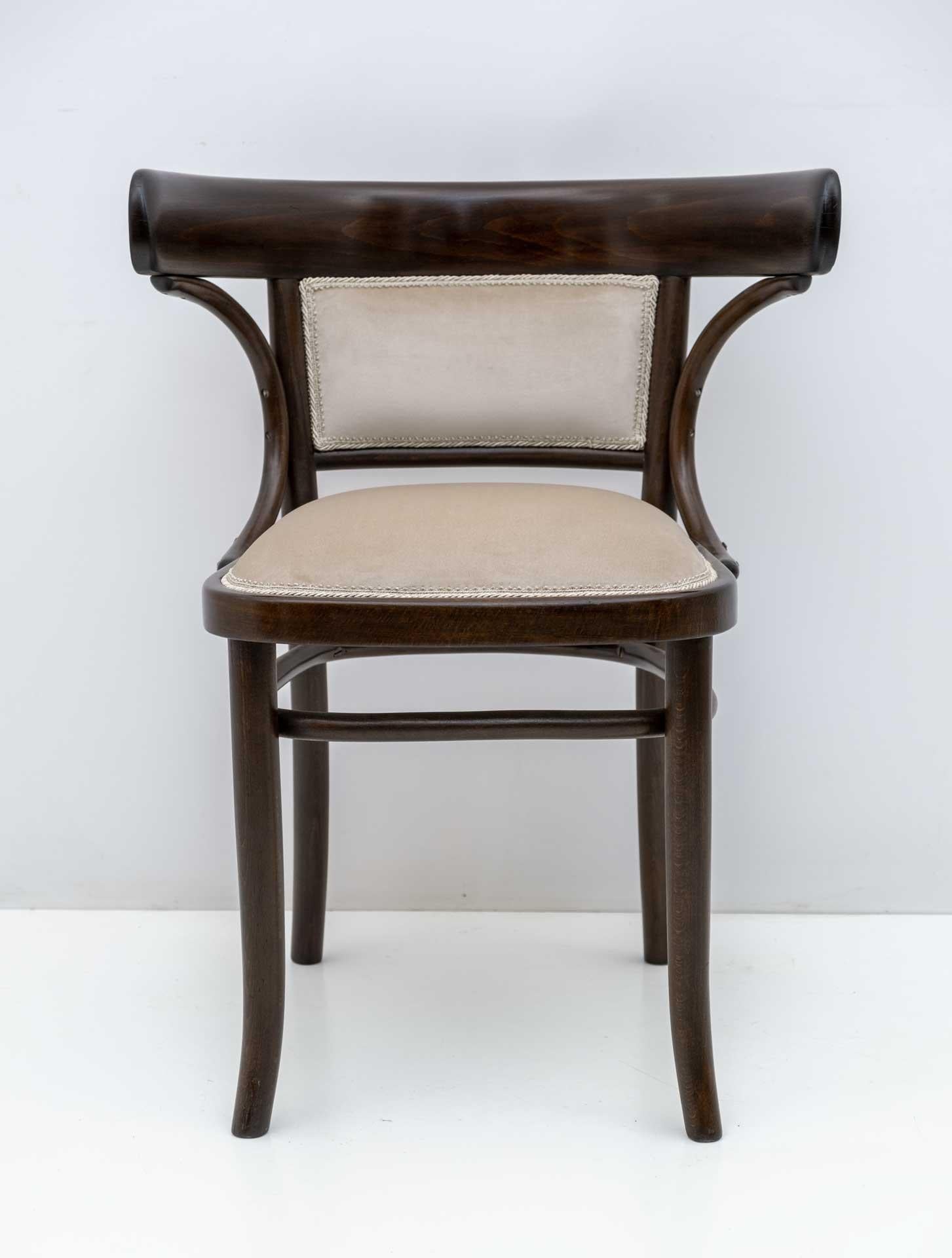 Art Nouveau Thonet Austrian Curved Wood Armrests Chair, 1920s For Sale