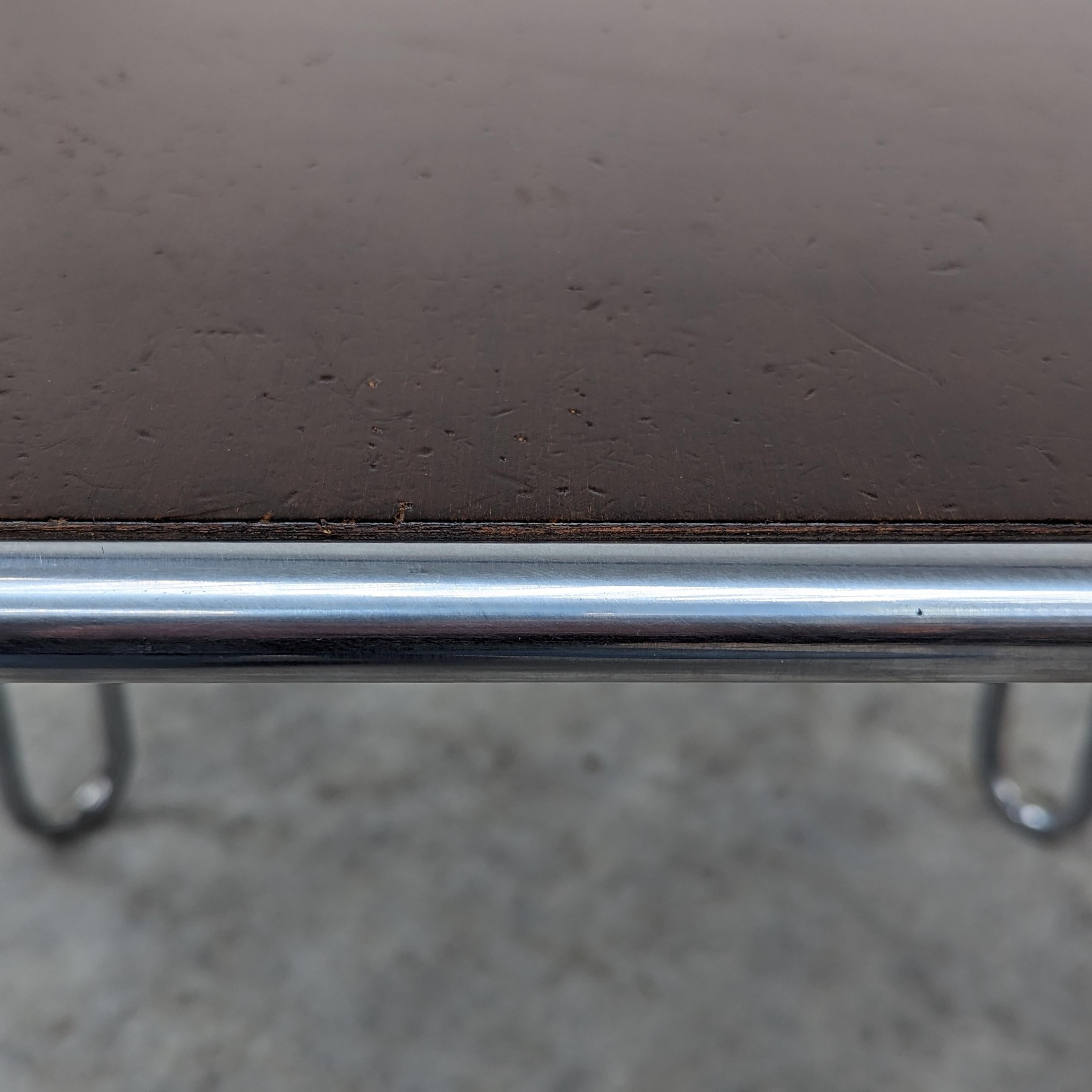 Thonet B 10 Stahltisch aus Stahlrohr von Marcel Breuer  im Angebot 5