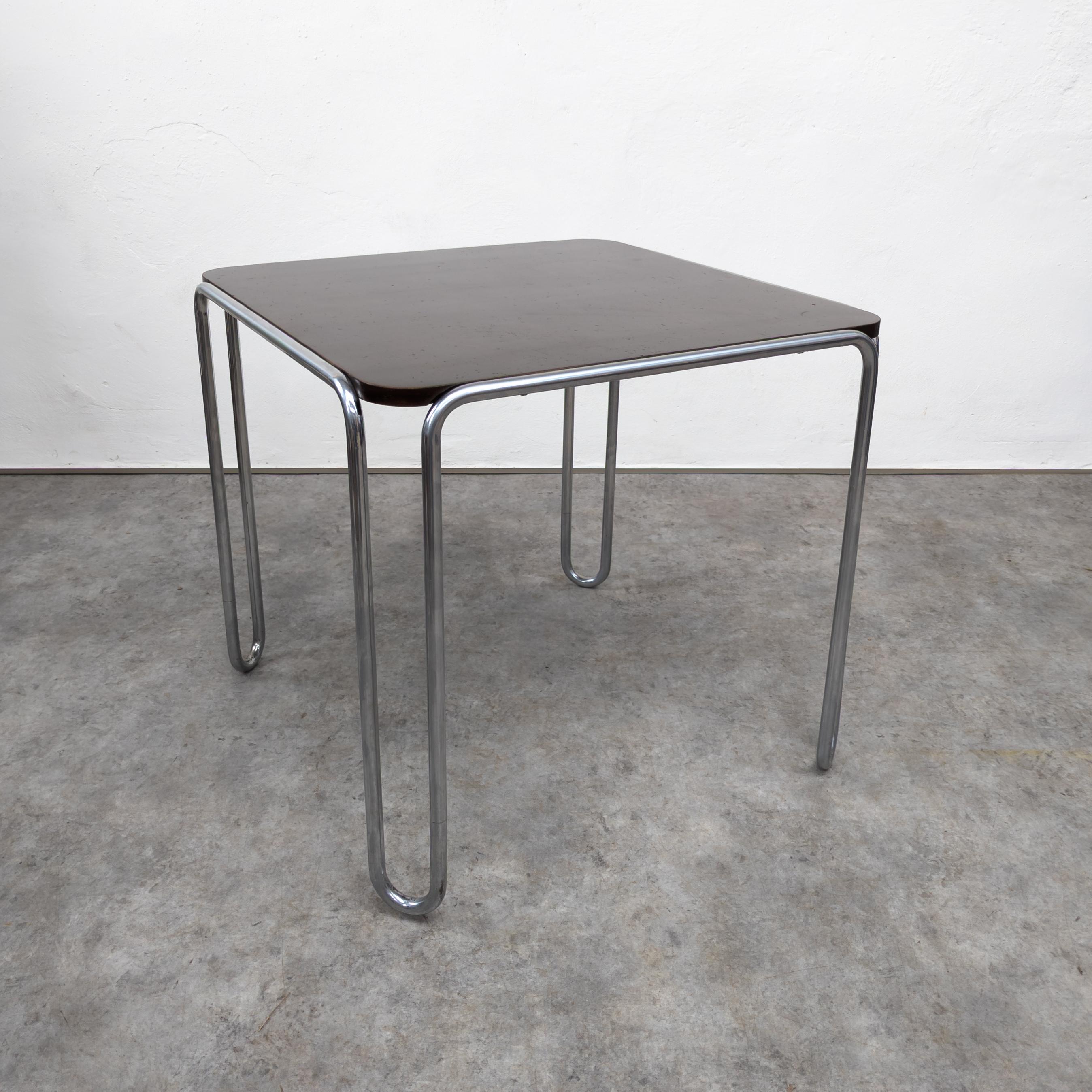 Thonet B 10 tubular steel table by Marcel Breuer  In Good Condition For Sale In PRAHA 5, CZ
