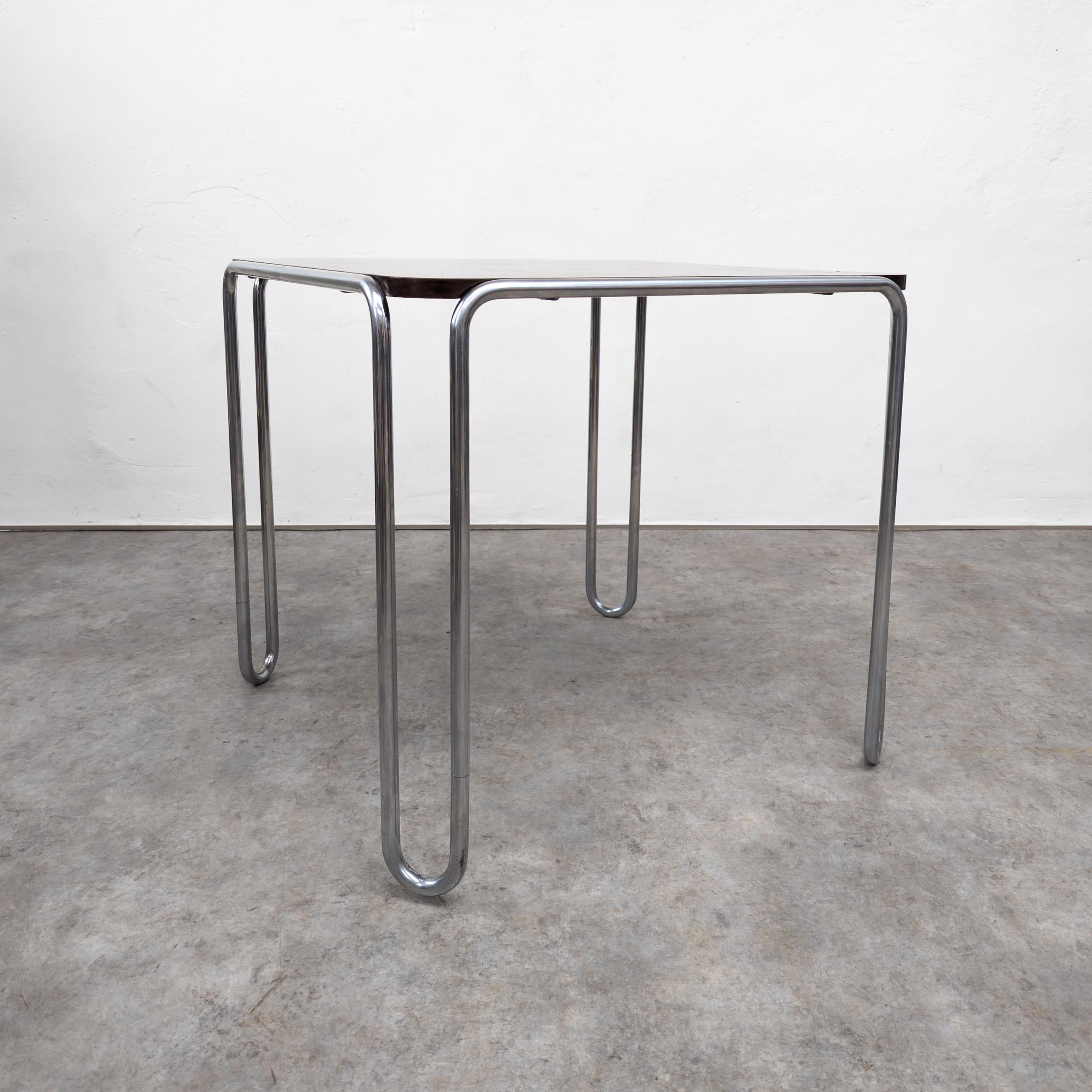 Milieu du XXe siècle Table Thonet B 10 en acier tubulaire par Marcel Breuer  en vente