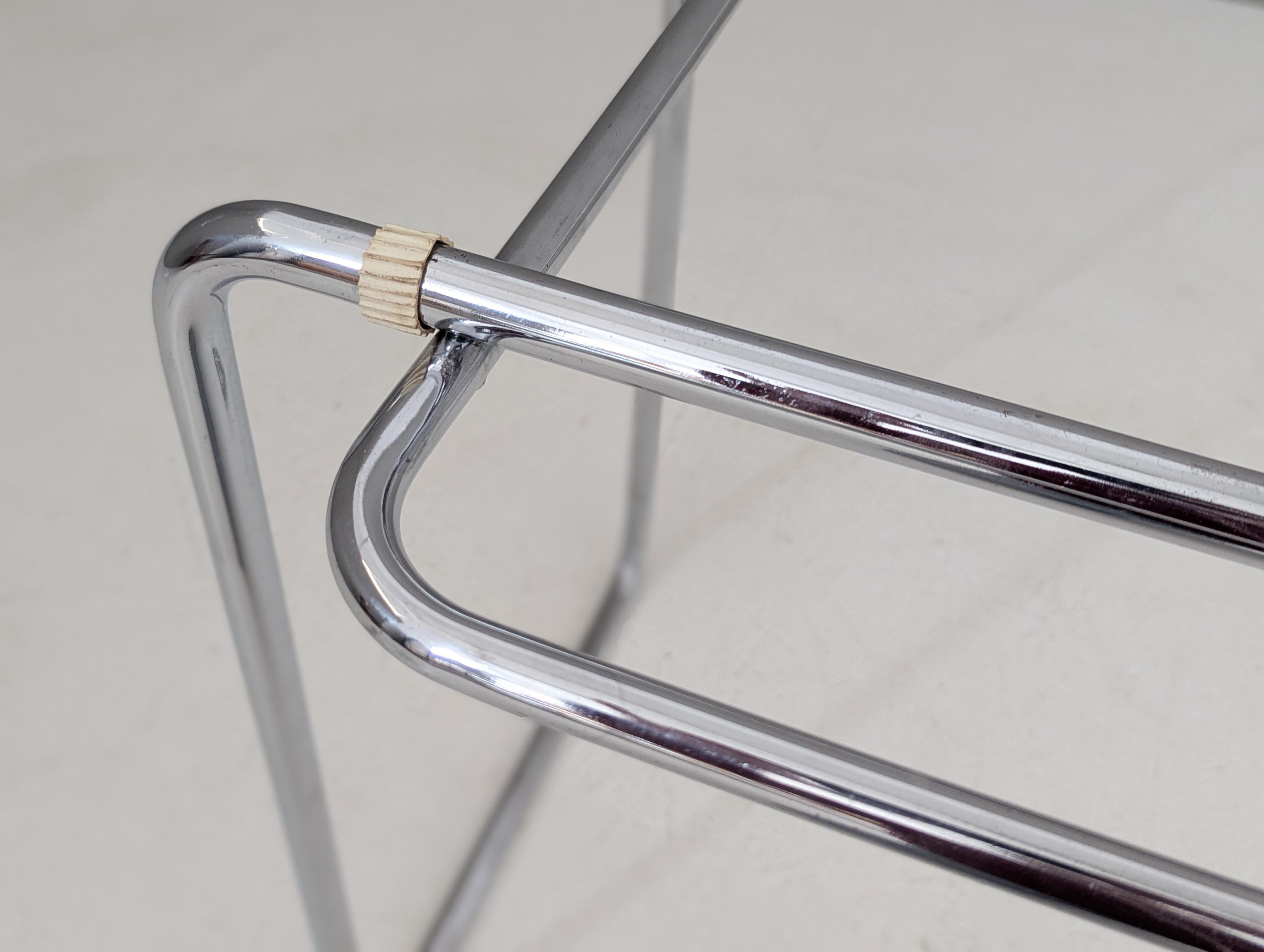 Table Thonet B 18 par Marcel Breuer, années 1930 en vente 5