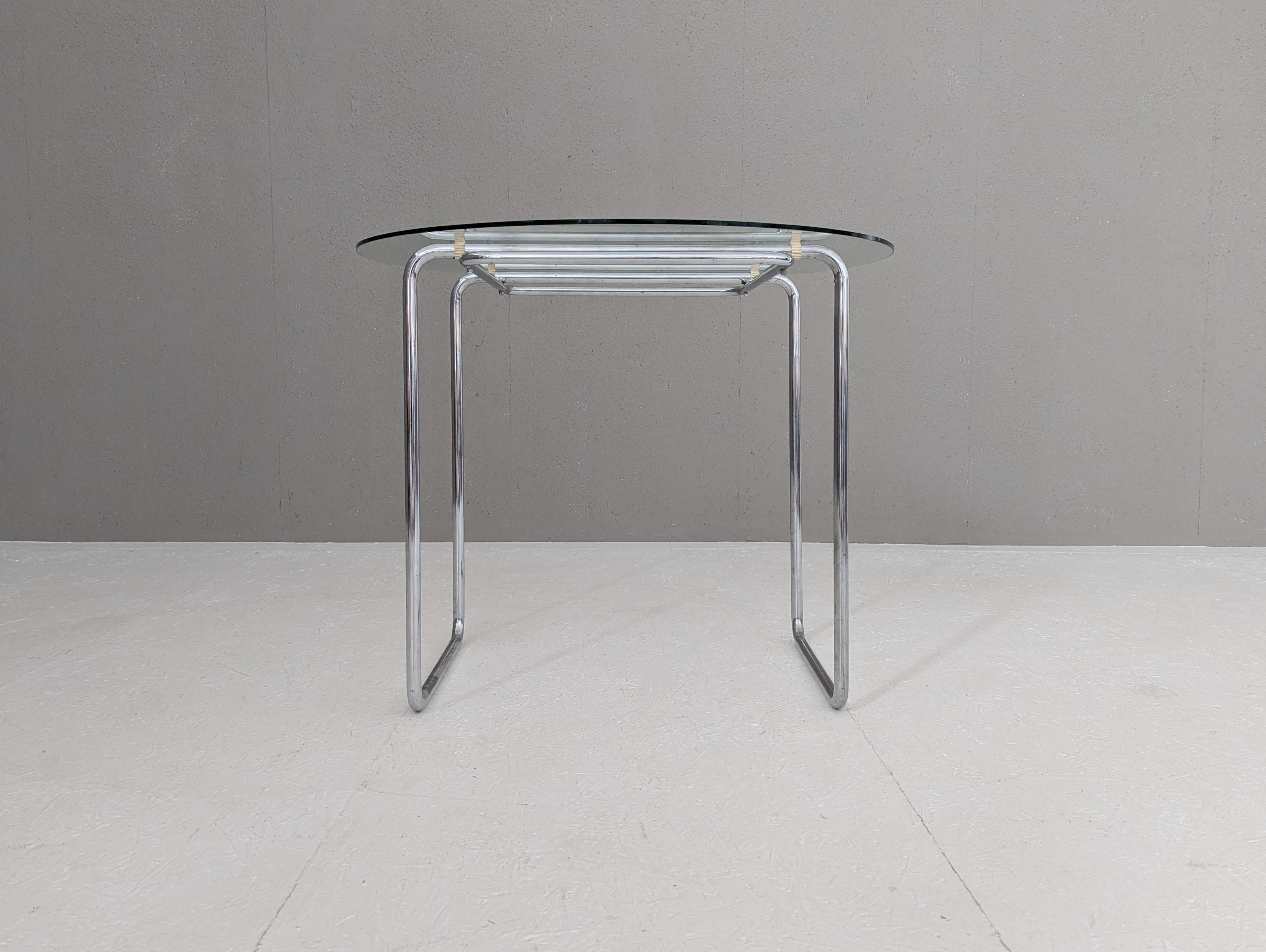 Allemand Table Thonet B 18 par Marcel Breuer, années 1930 en vente