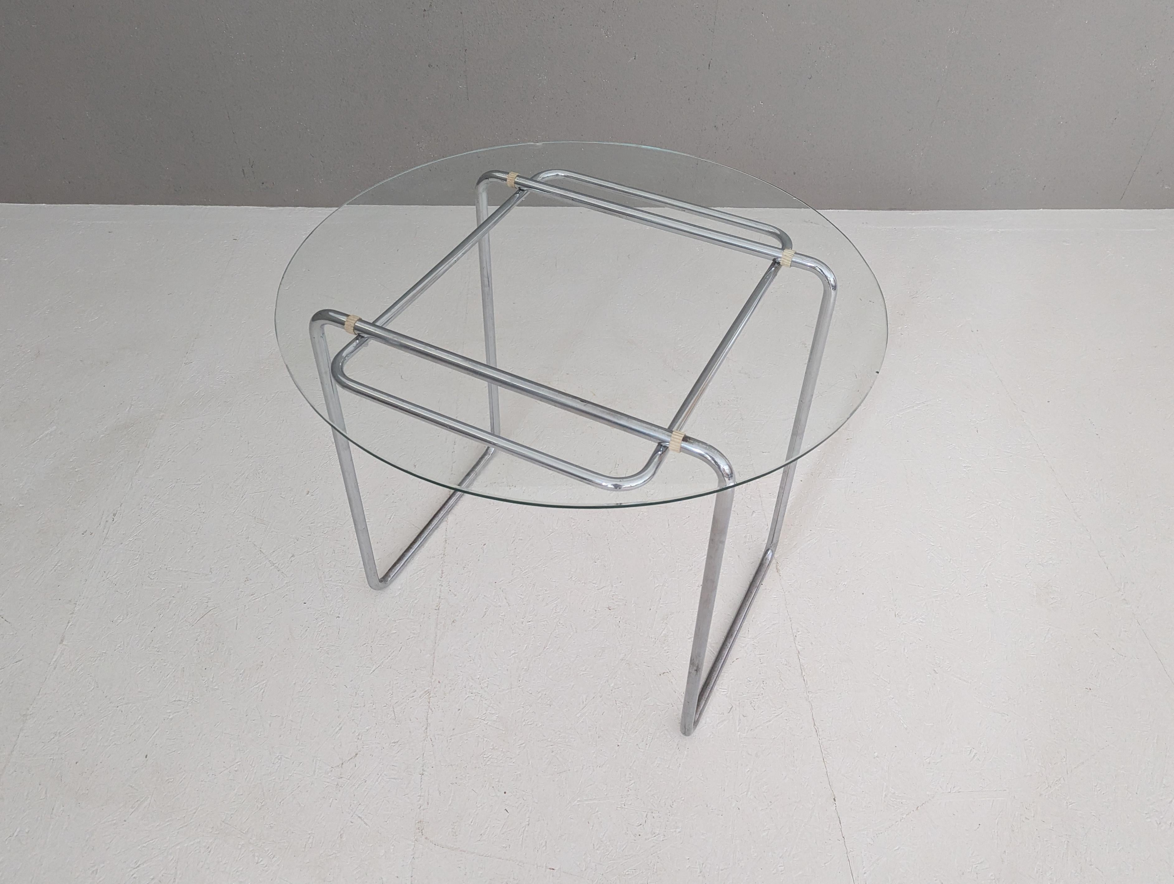 Table Thonet B 18 par Marcel Breuer, années 1930 Bon état - En vente à PRAHA 5, CZ