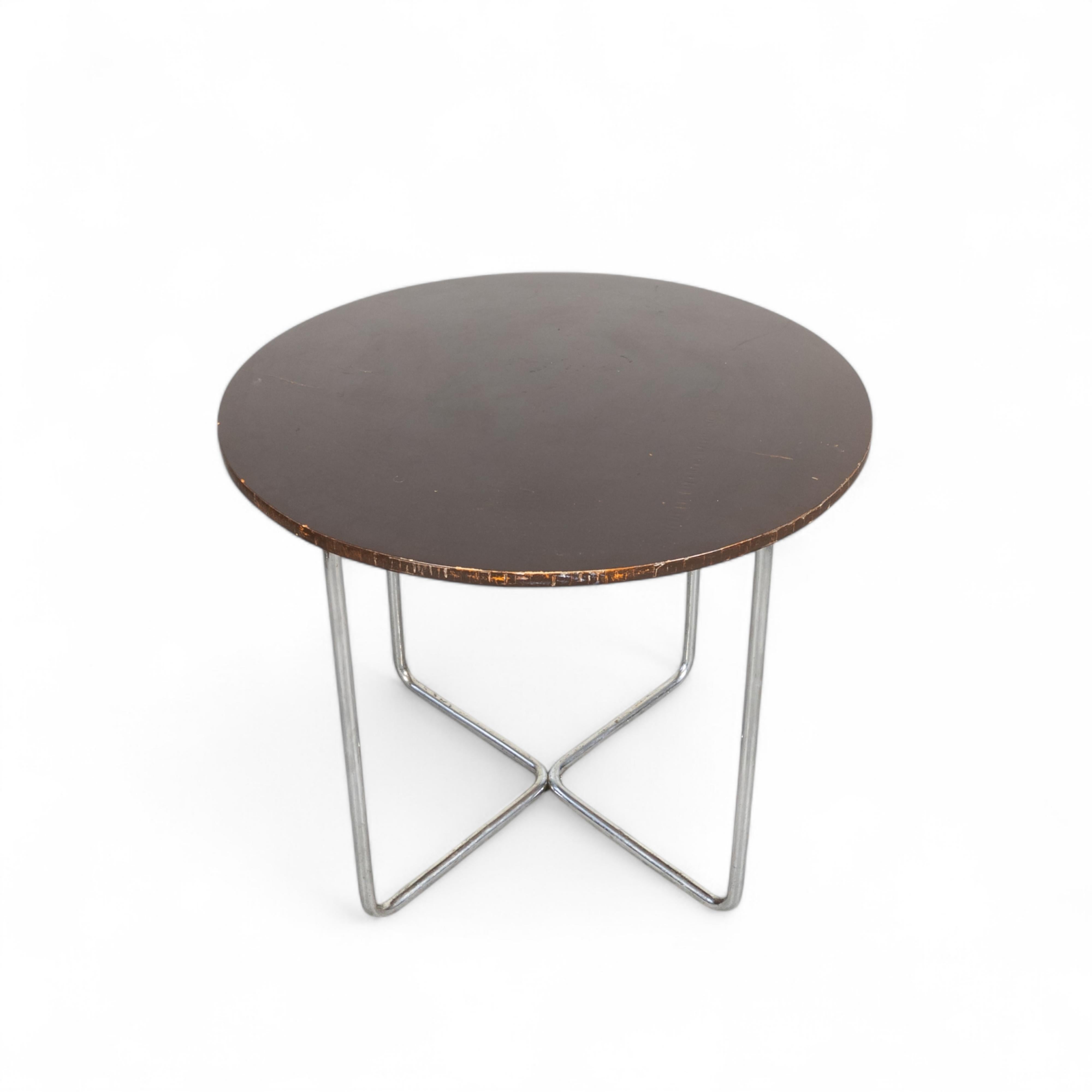 Mesa Thonet B 27 de acero tubular de Marcel Breuer Bauhaus