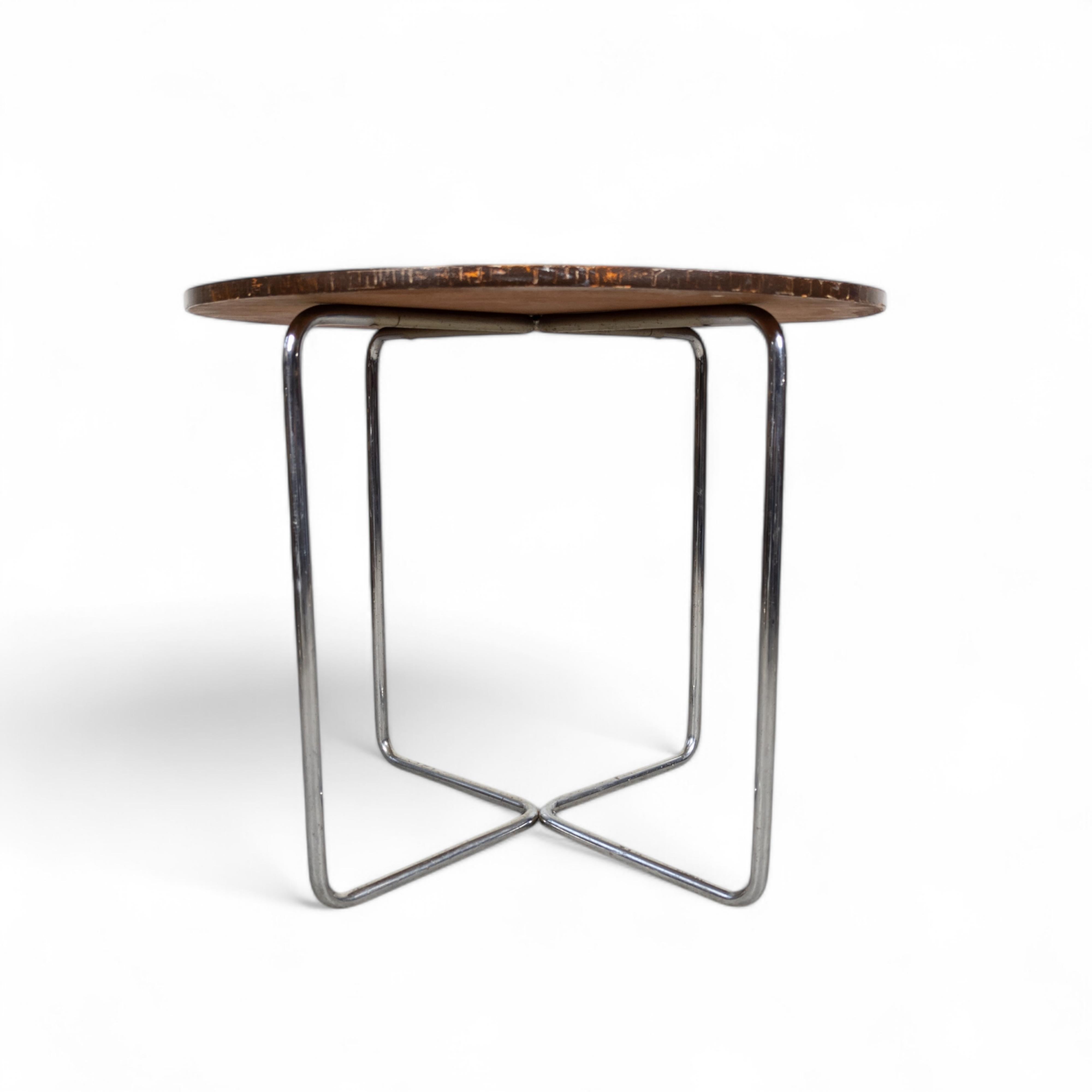 Mesa Thonet B 27 de acero tubular de Marcel Breuer Checo