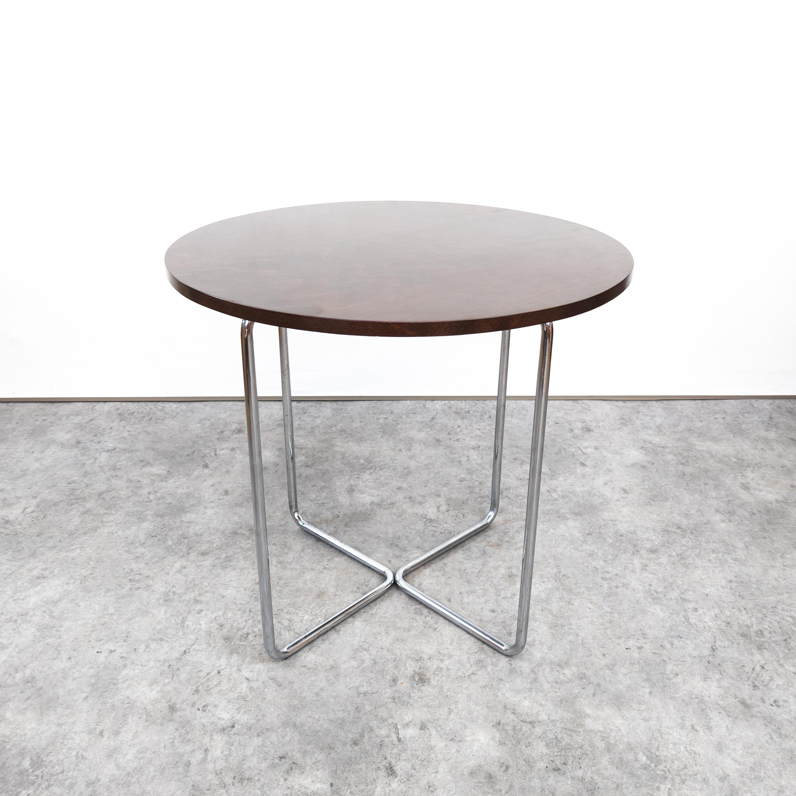 Designed in 1927 by Marcel Breuer for Thonet. Manufactured by Slezák company under Thonet license in Czechoslovakia, 1930's. This version has different dimensions than Thonet and thanks to its size can be used as a dining table. Chrome in very good