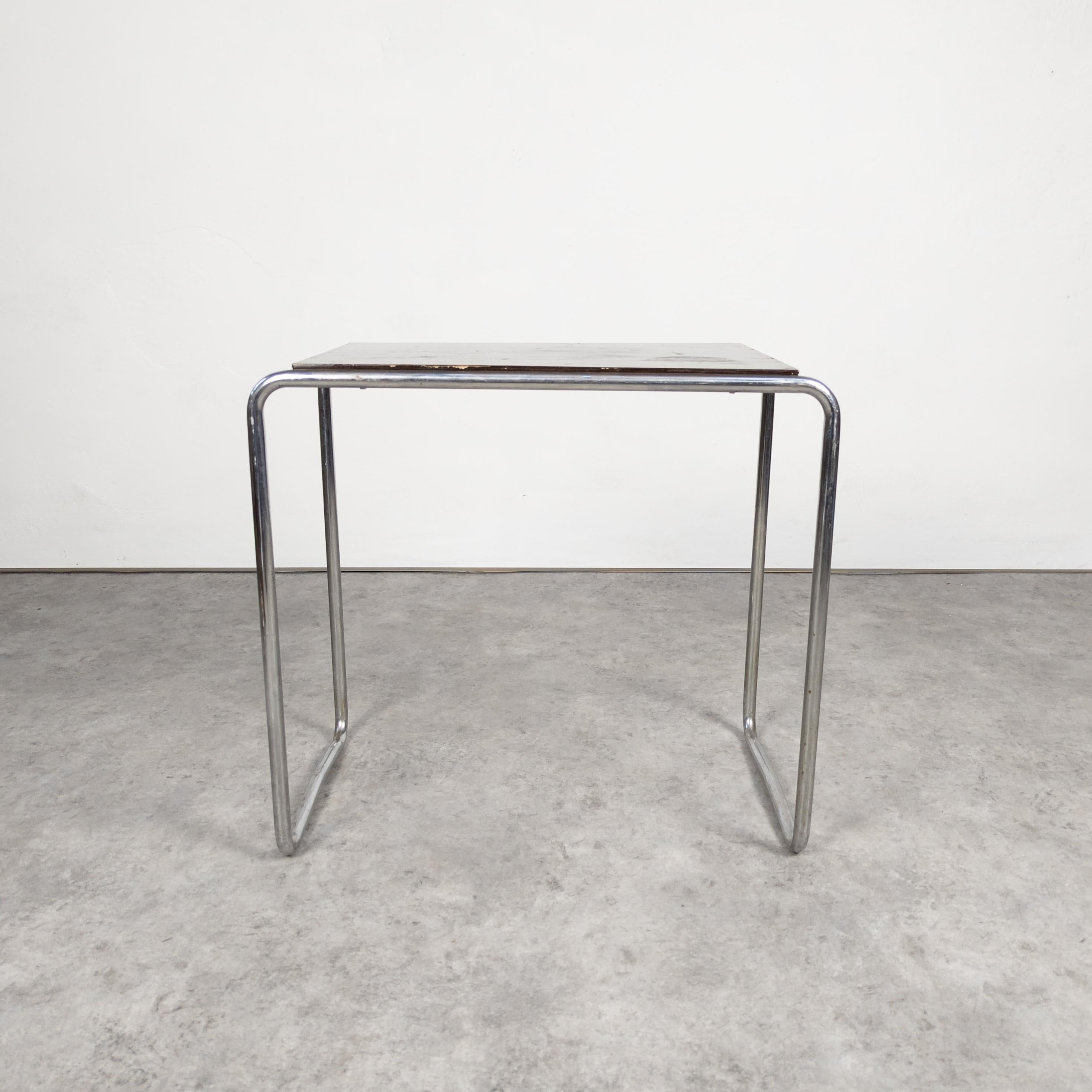 The Thonet B 9 designed in 1920´s by Marcel Breuer is one of the most popular furniture designs to have emerged at the Bauhaus. Unusual version with uniquely bent tubes at the bottom. This piece is in very good original condition, consistent with