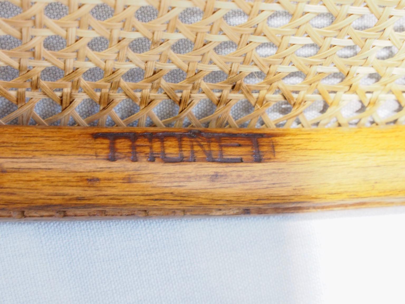 Chaise a dondolo in legno e rattan Thonet Modello 7500 in vendita 10