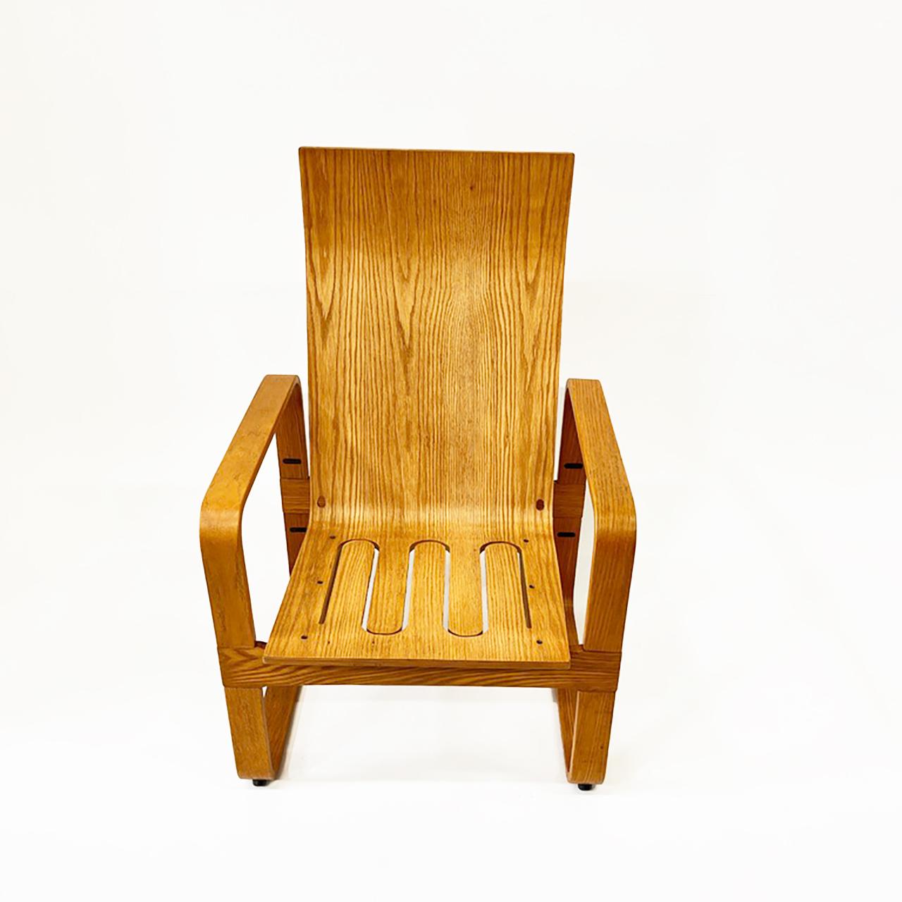 Thonet Bentwood Arm Chair, 1970s In Good Condition For Sale In Lambertville, NJ