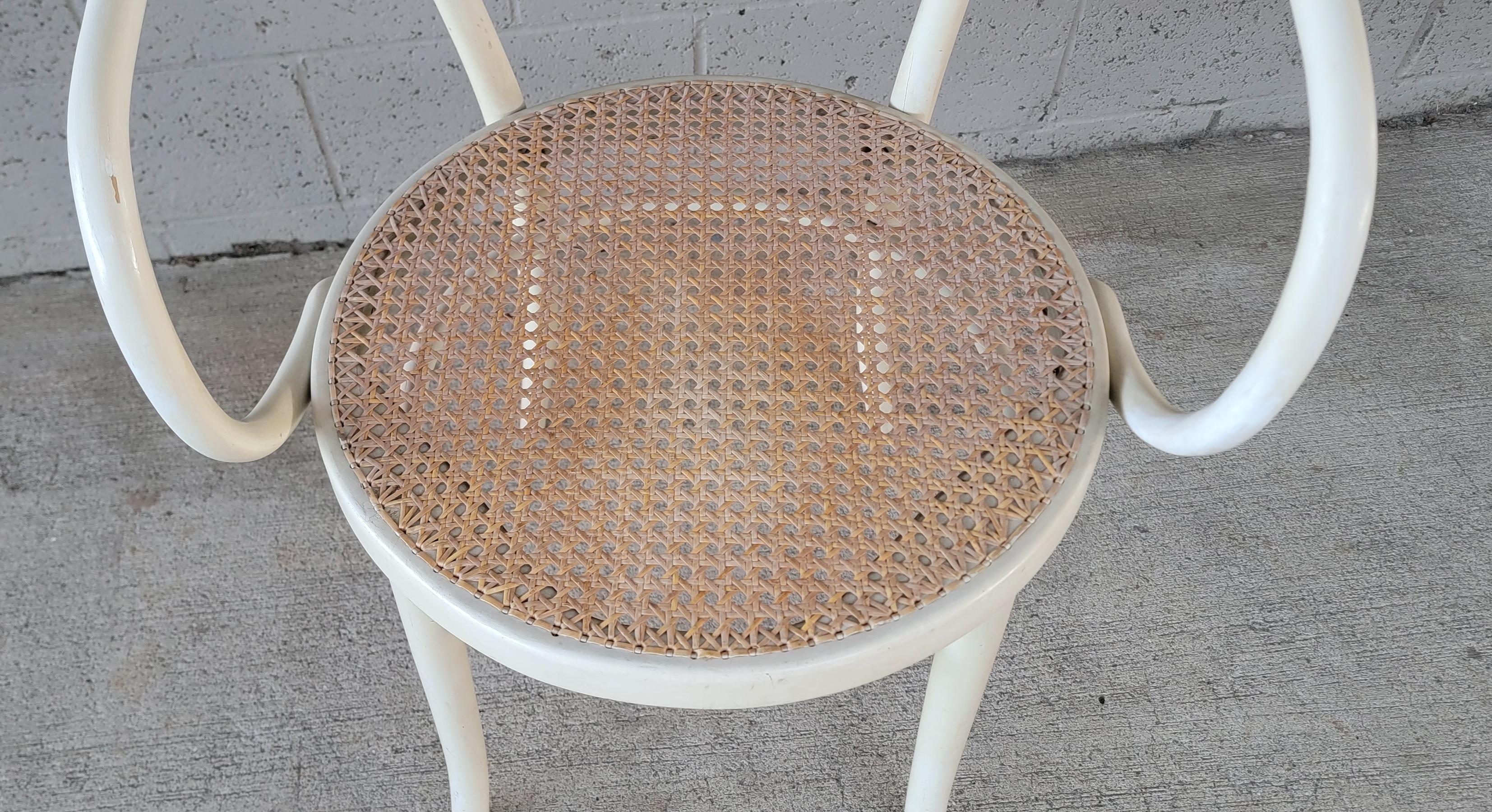  Thonet-Sessel aus Bugholz, Wiener Stuhl zugeschrieben Wiener Stuhl im Angebot 3