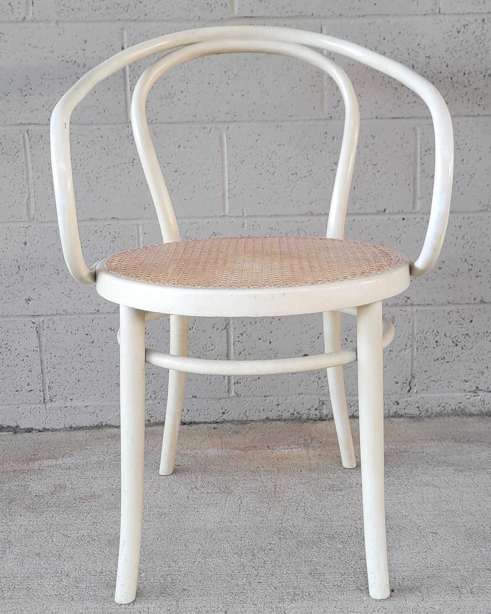  Thonet Bentwood Armchair Attrbuted to Wiener Stuhl In Good Condition For Sale In Fulton, CA