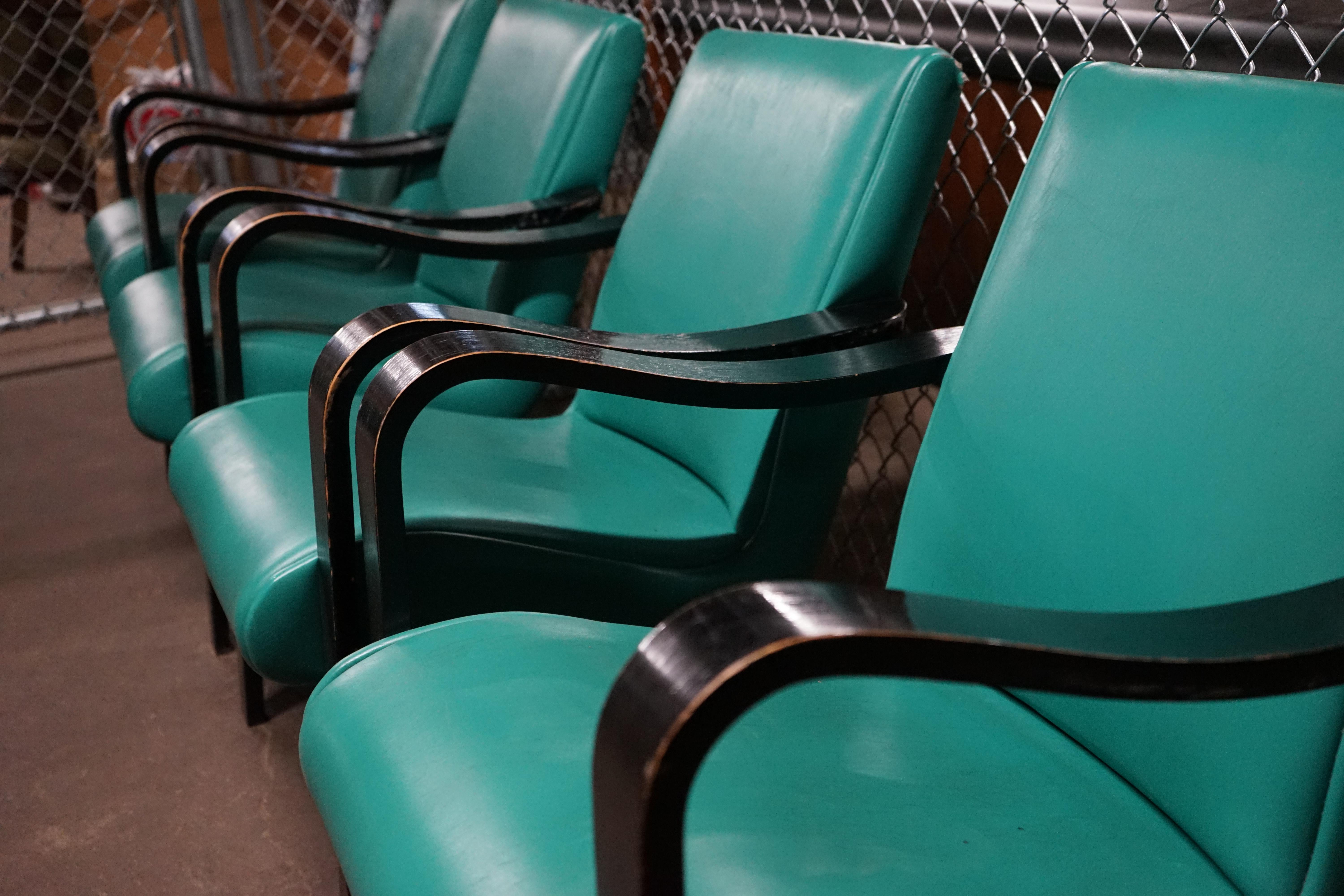 Thonet Bugholzsessel im Stil von Alvar Aalto im Zustand „Gut“ im Angebot in Chicago, IL