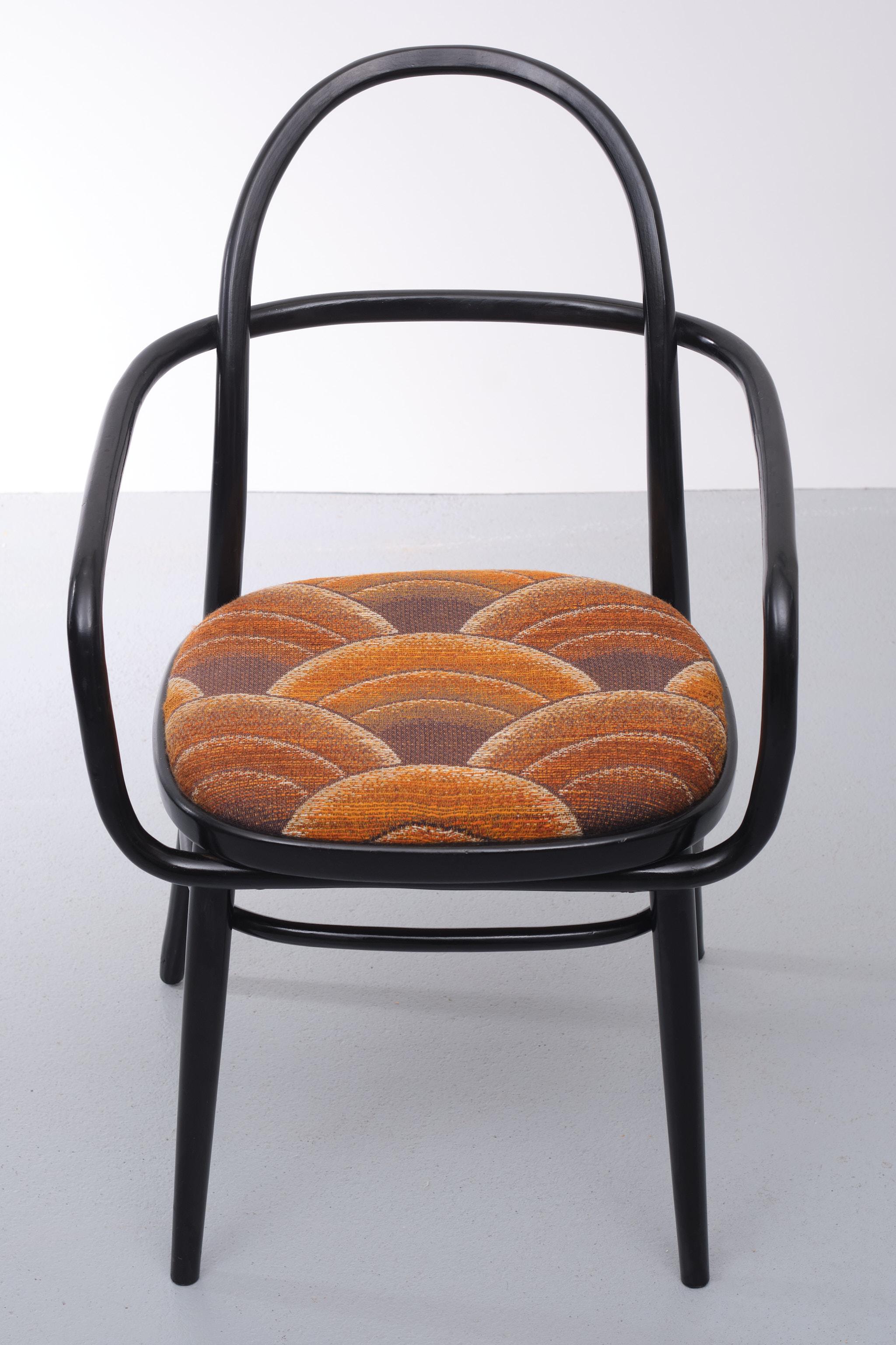 bentwood thonet chair