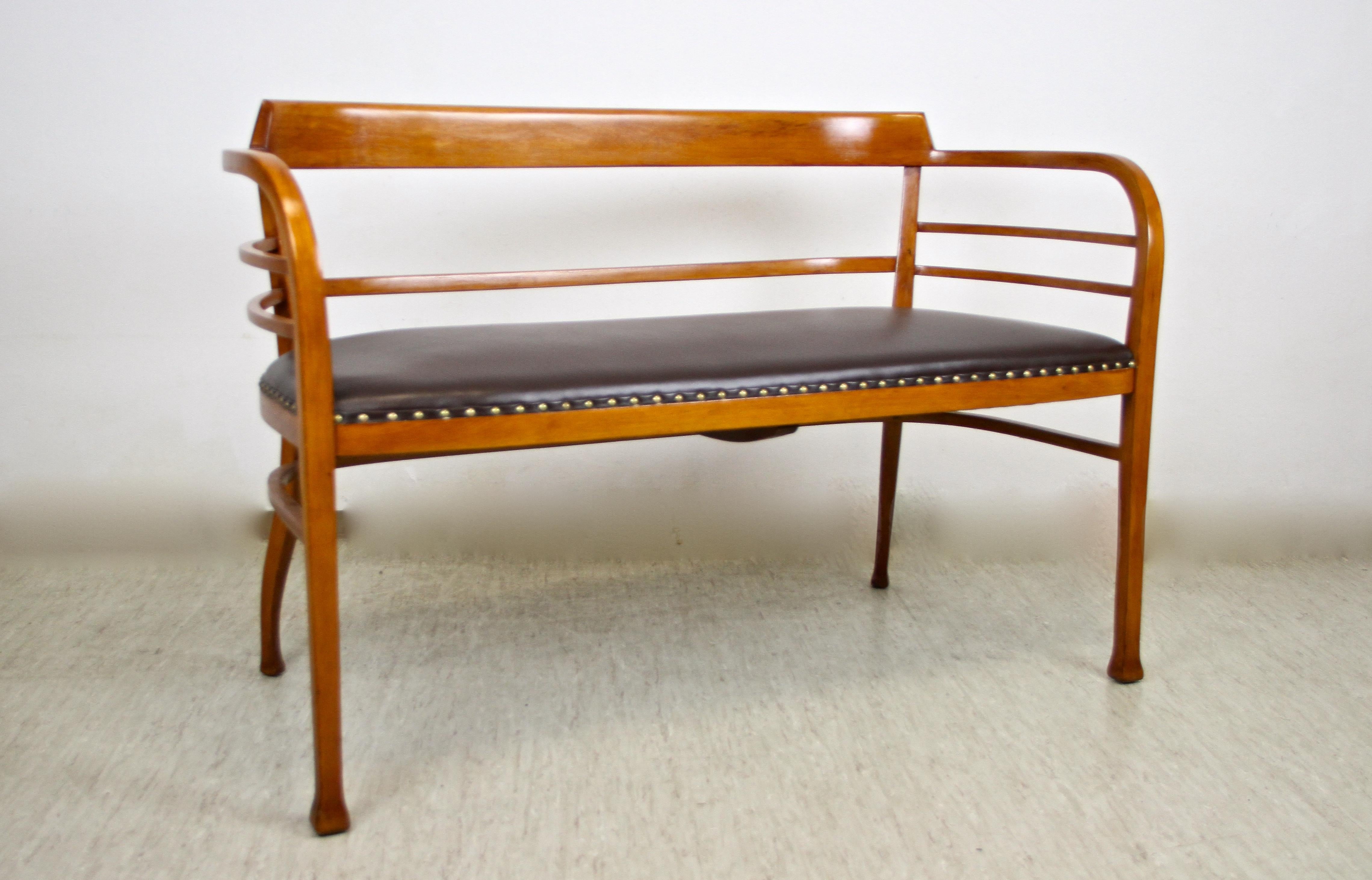 Art Nouveau Thonet Bentwood Bench Attributed To Otto Wagner, Austria, circa 1905
