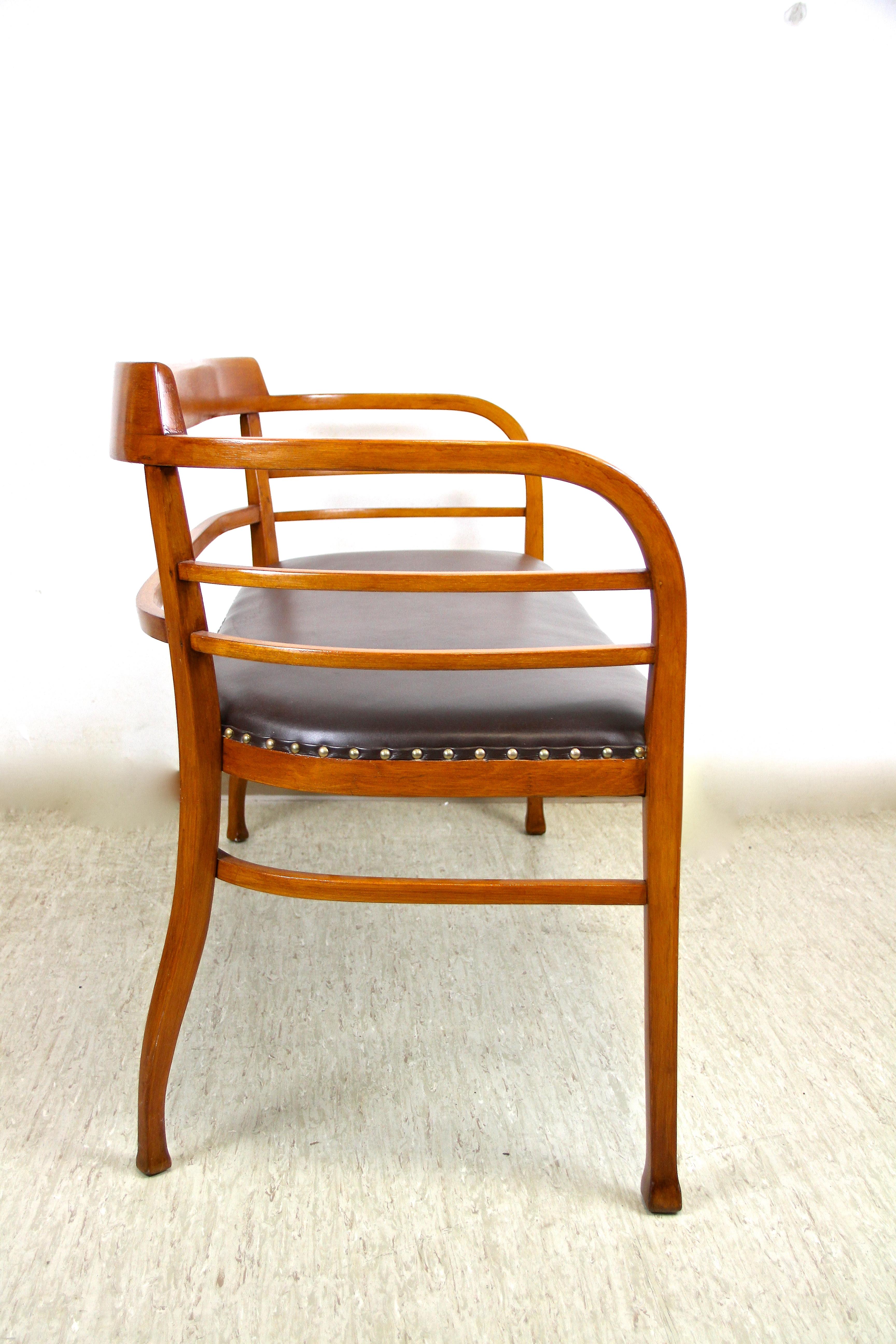 Austrian Thonet Bentwood Bench Attributed To Otto Wagner, Austria, circa 1905