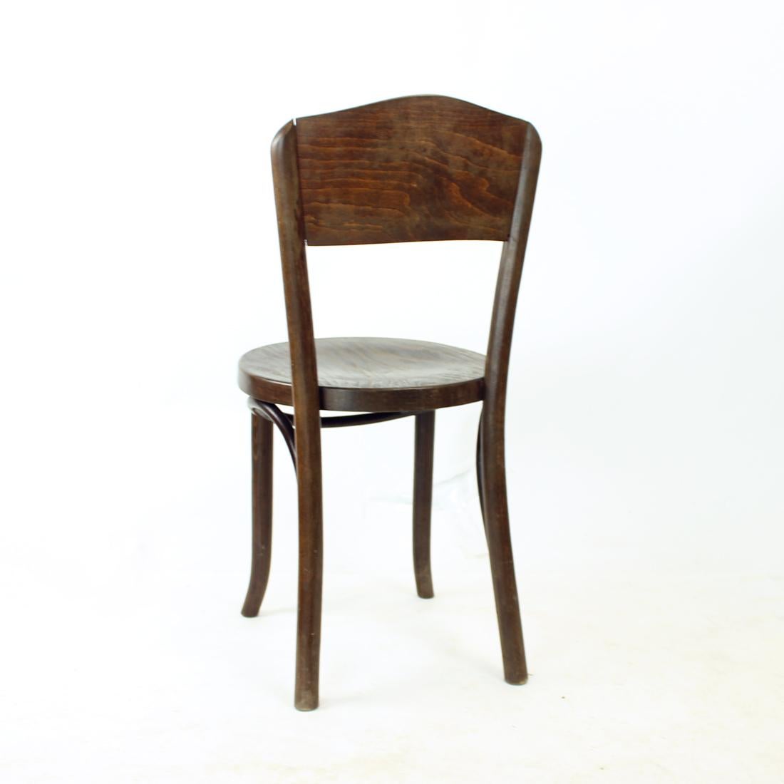 Thonet Bentwood Bistro Chair, Czechoslovakia 1940s In Good Condition For Sale In Zohor, SK