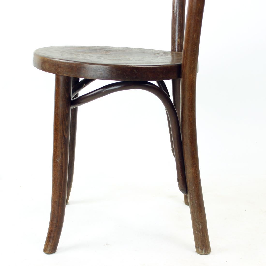 Oak Thonet Bentwood Bistro Chair, Czechoslovakia 1940s For Sale