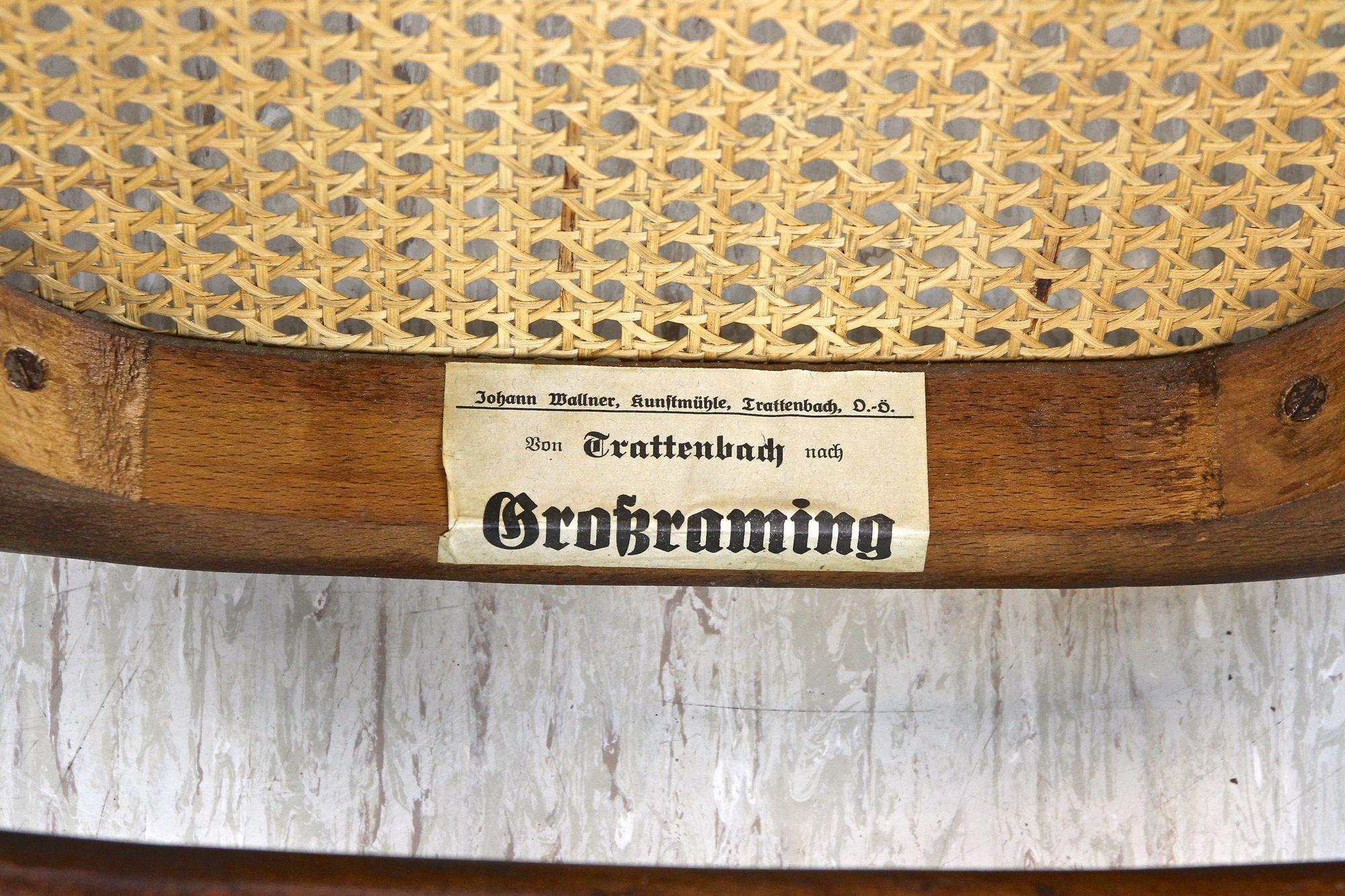 Chaises en bois cintré Thonet avec table, ensemble de sièges Art Nouveau, Autriche, vers 1915 en vente 11