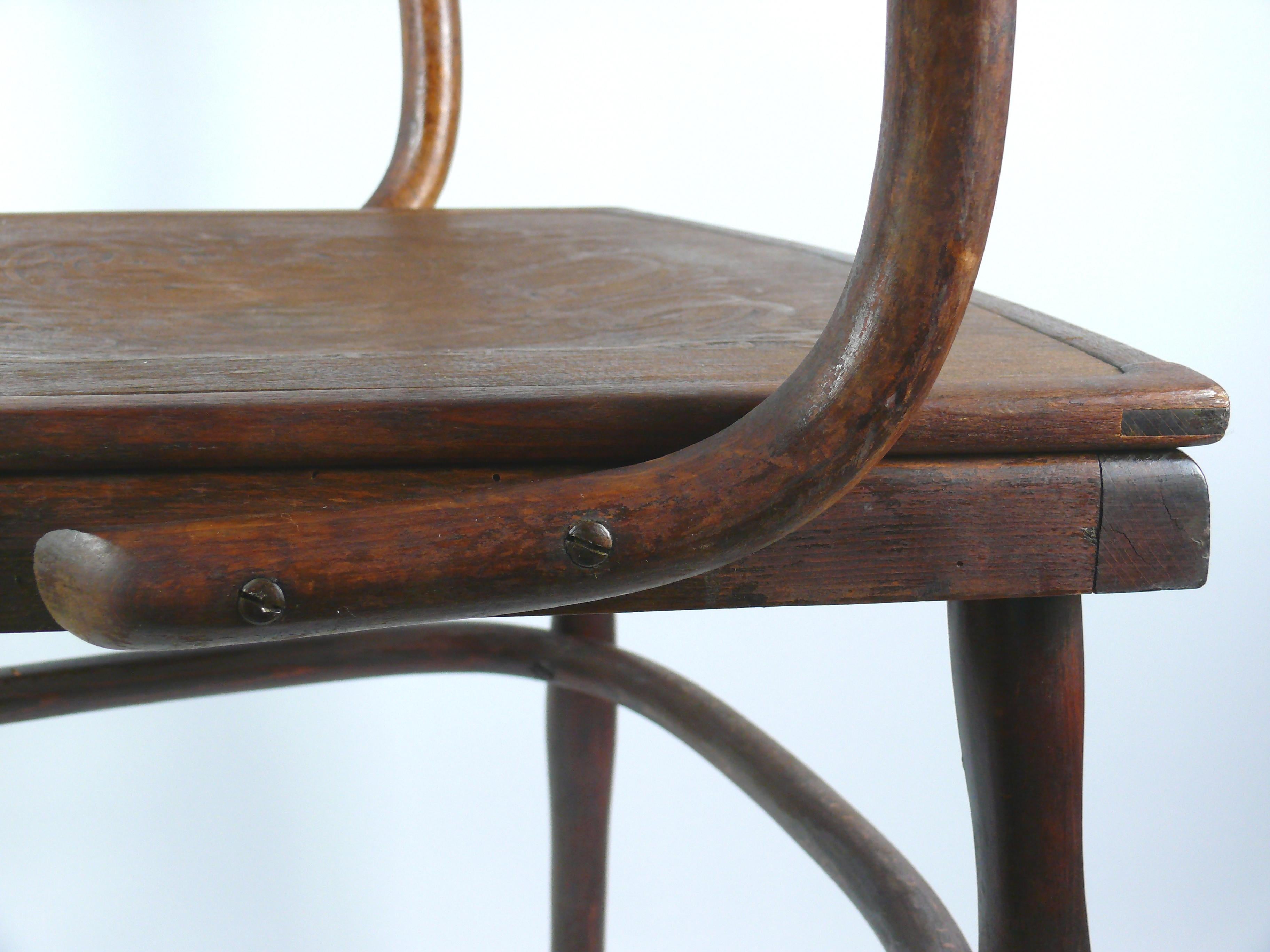 Woodwork Thonet Bentwood Fauteuil, Early 20th Century