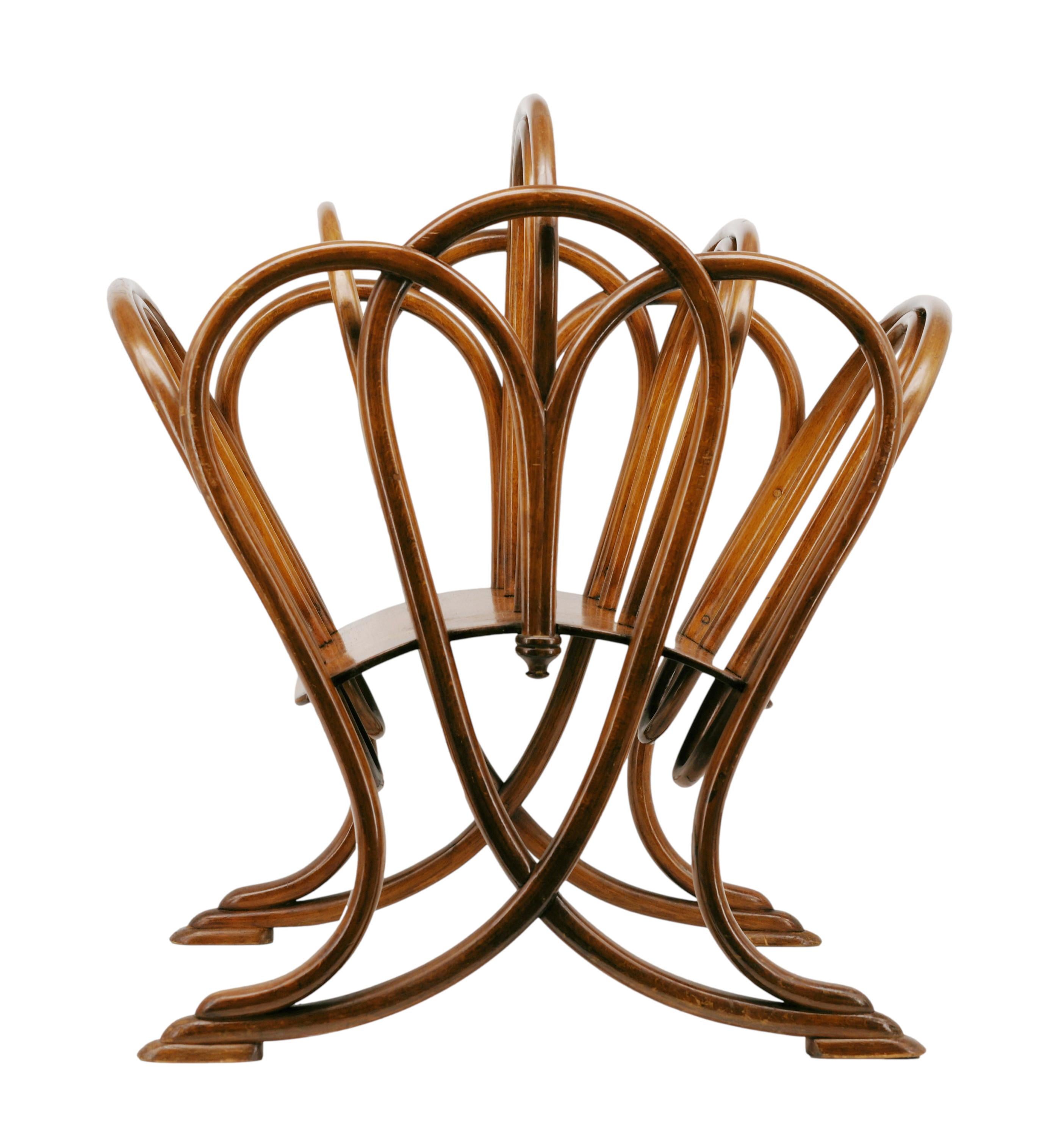 Hêtre Porte-revues THONET en bois cintré, vers 1880 en vente