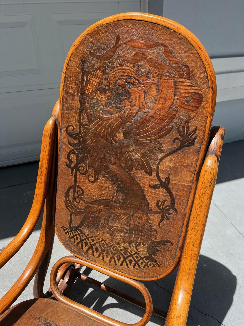 caroline thonet