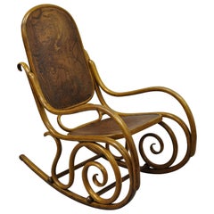 Chaise à bascule en bois courbé Thonet Figurine Griffins en bois pressé et visage Northwind