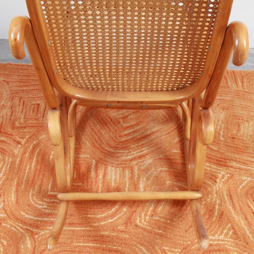 Thonet Bentwood Schaukelstuhl Rocker 7