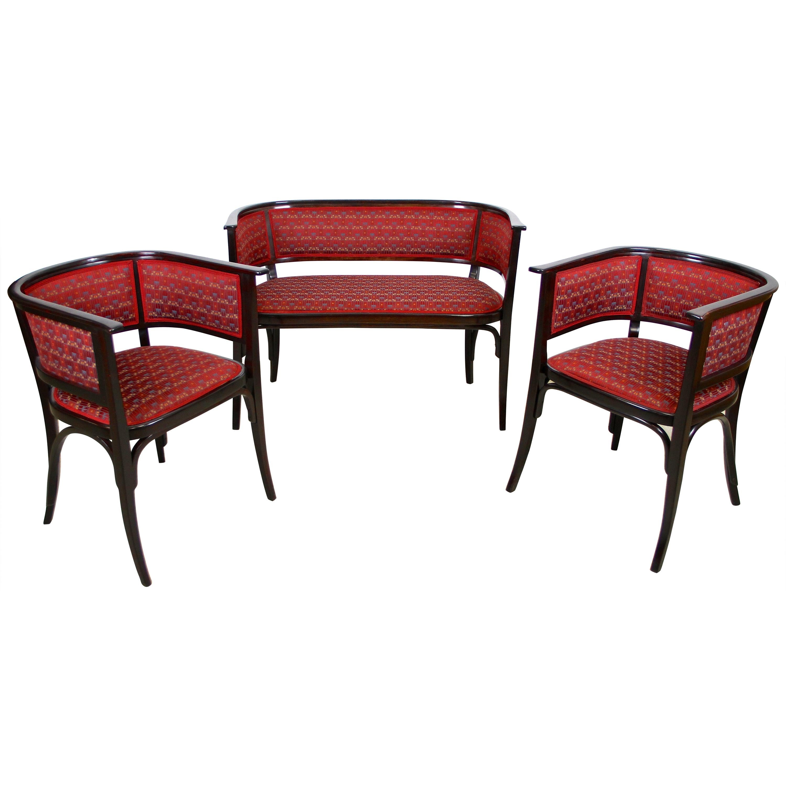 Thonet Bentwood Seating Set with Two Armchairs and Bench, Austria, circa 1910