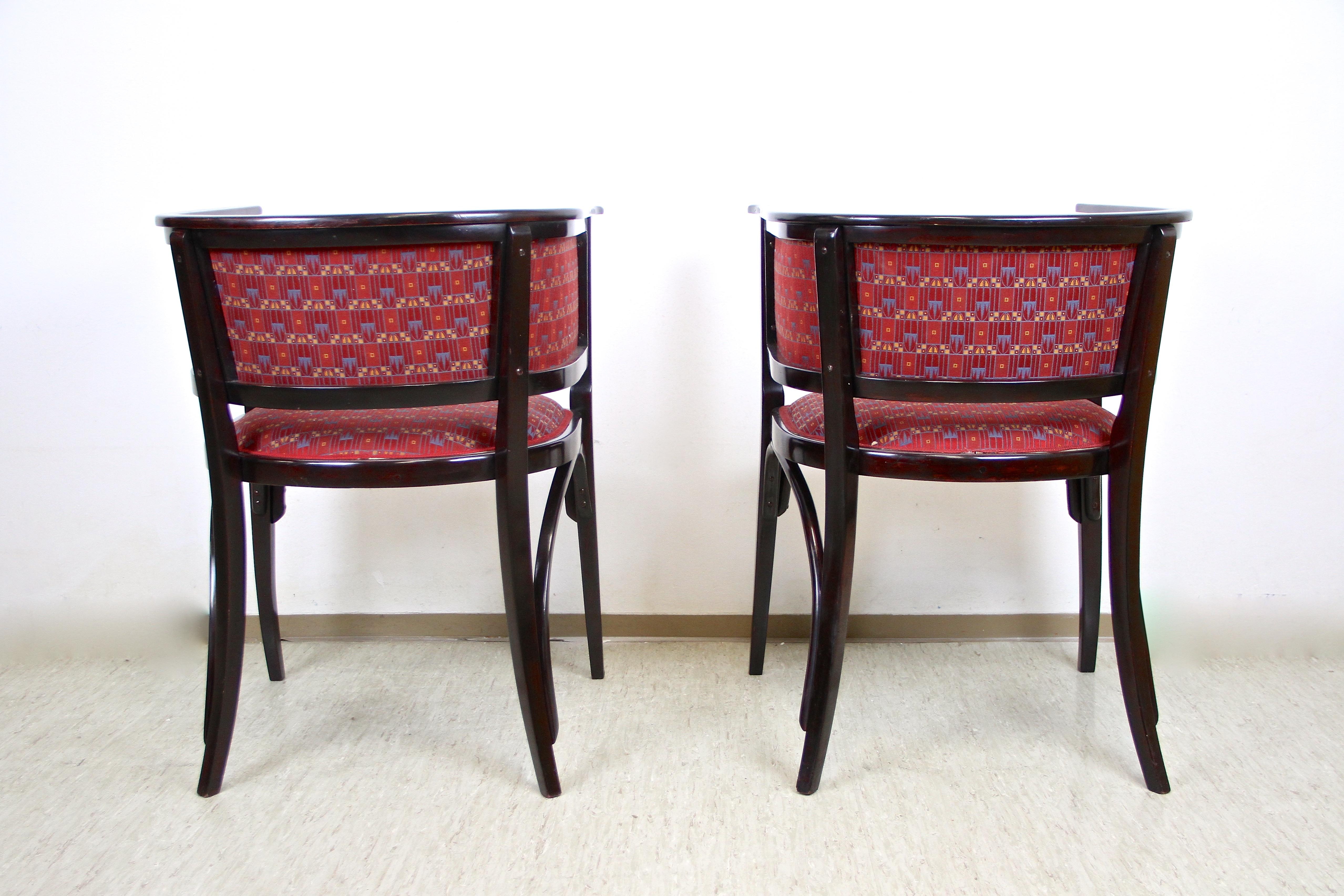 Thonet Bentwood Seating Set with Two Armchairs and Bench, Austria, circa 1910 10