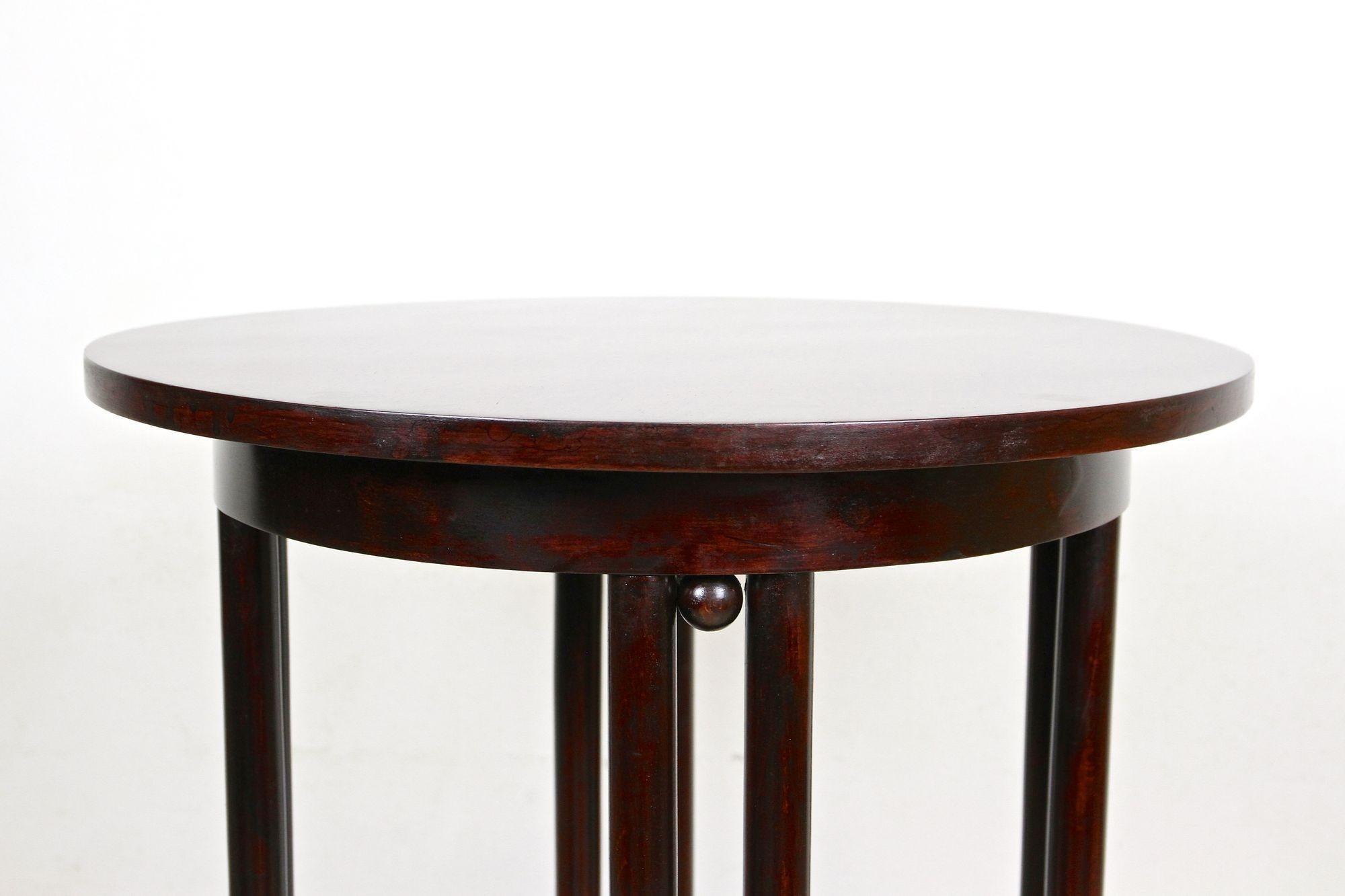 Thonet Bentwood Side Table, Design by Josef Hoffmann, Austria ca. 1906 For Sale 2