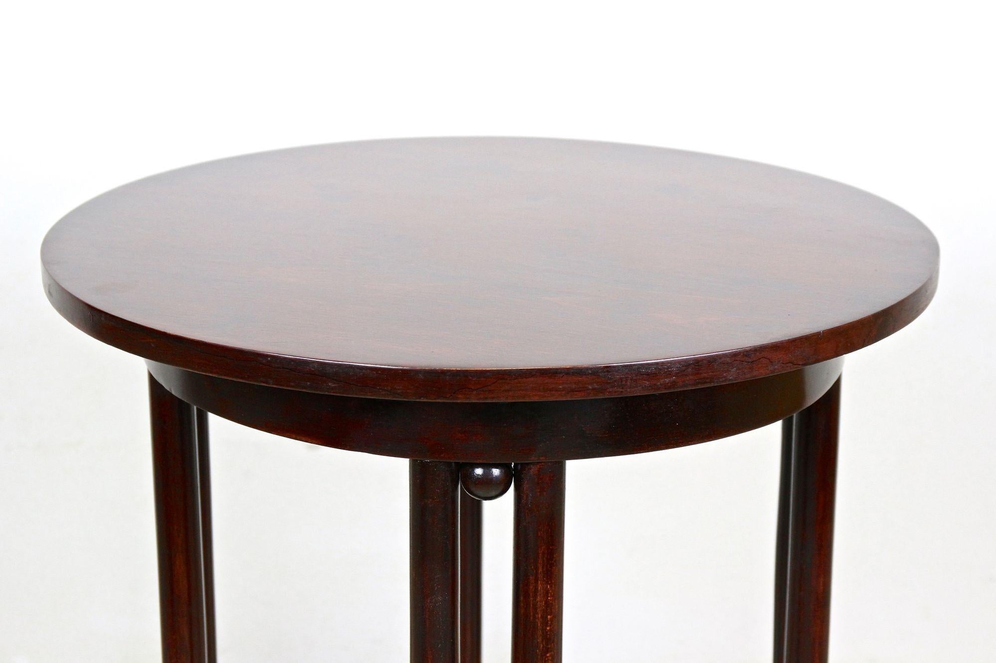 Polished Thonet Bentwood Side Table, Design by Josef Hoffmann, Austria ca. 1906 For Sale