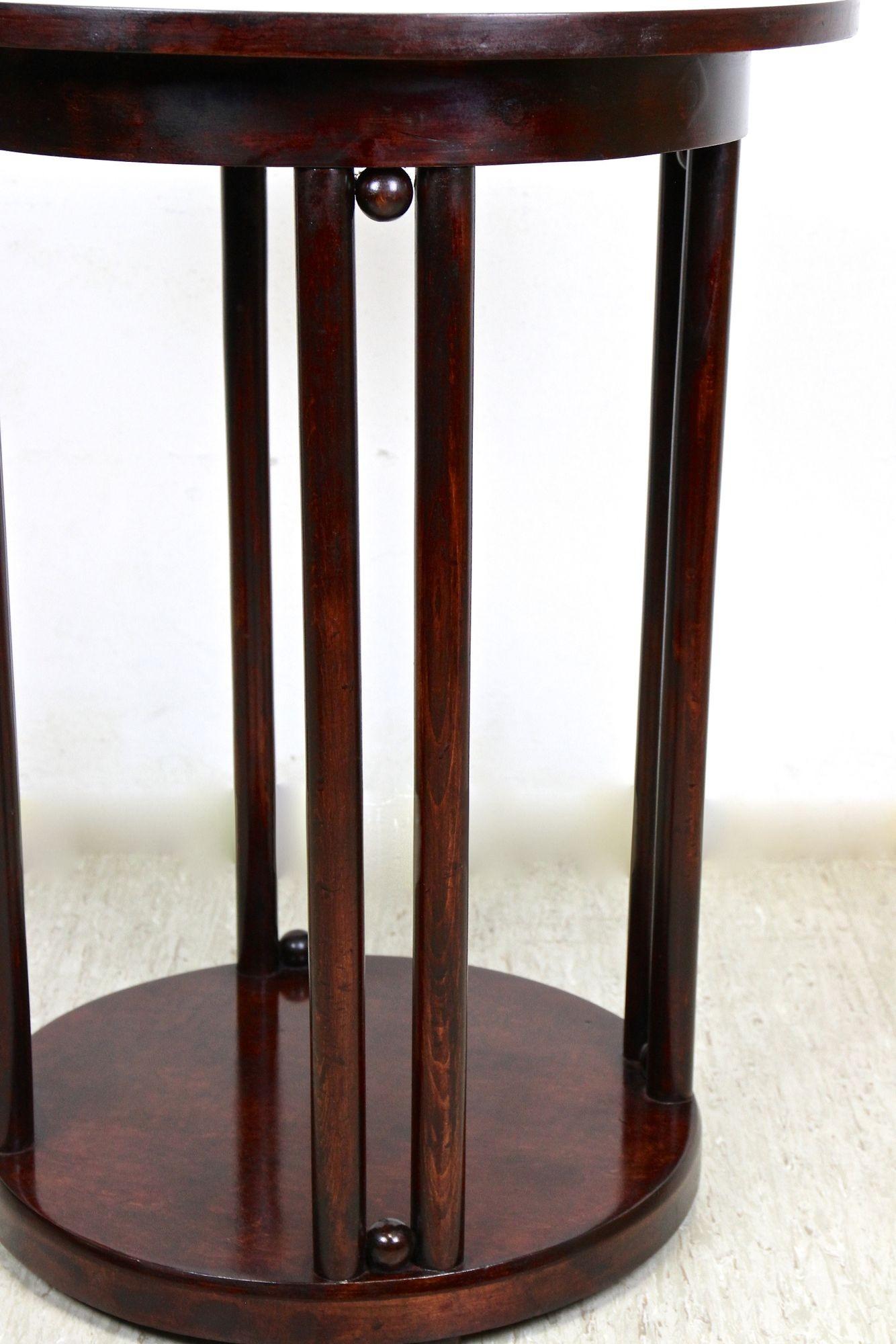 Thonet Bentwood Side Table, Design by Josef Hoffmann, Austria ca. 1906 For Sale 1