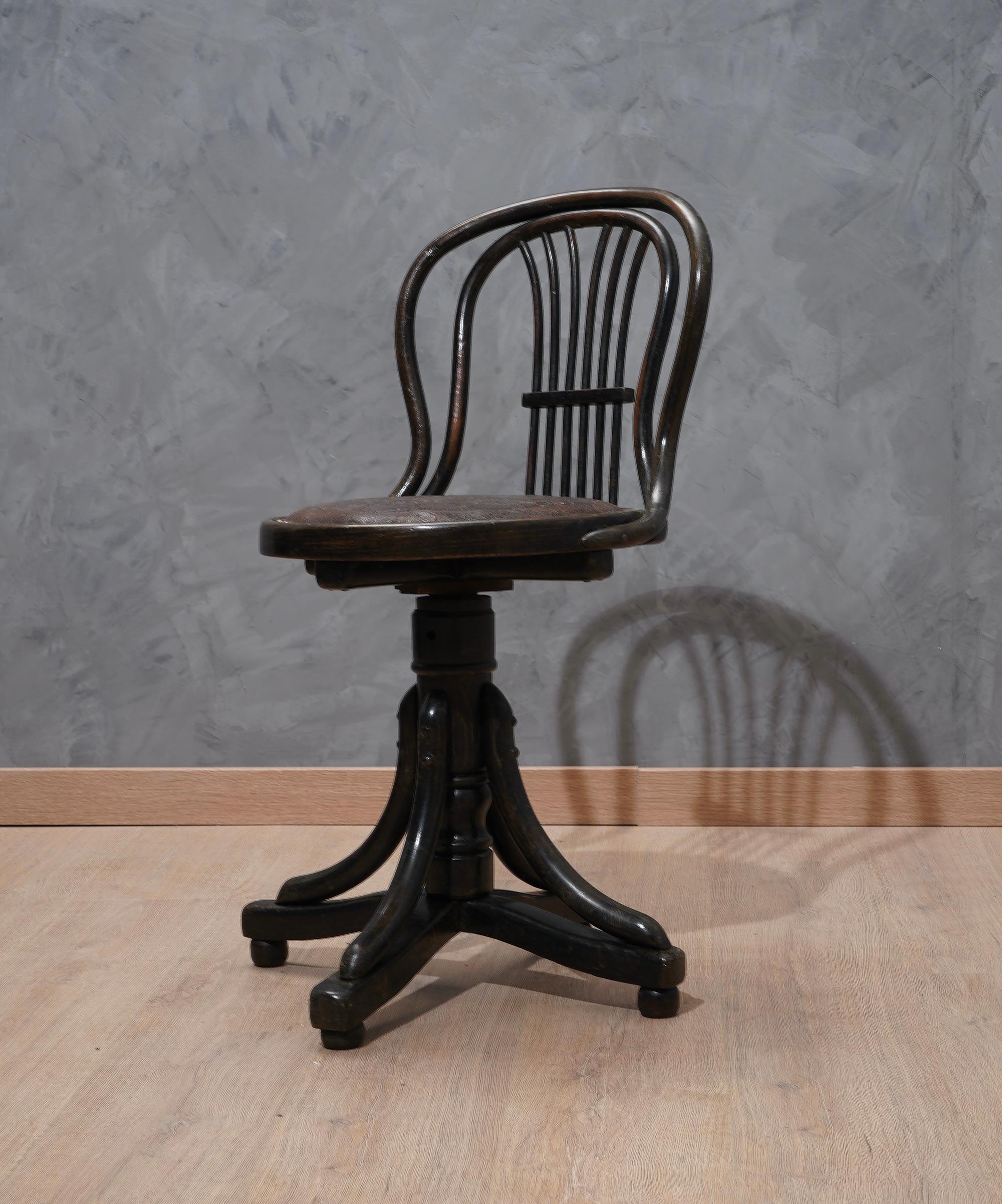 Wood Thonet Black Swivel Austrian Art Nouveau Chair, 1890 For Sale