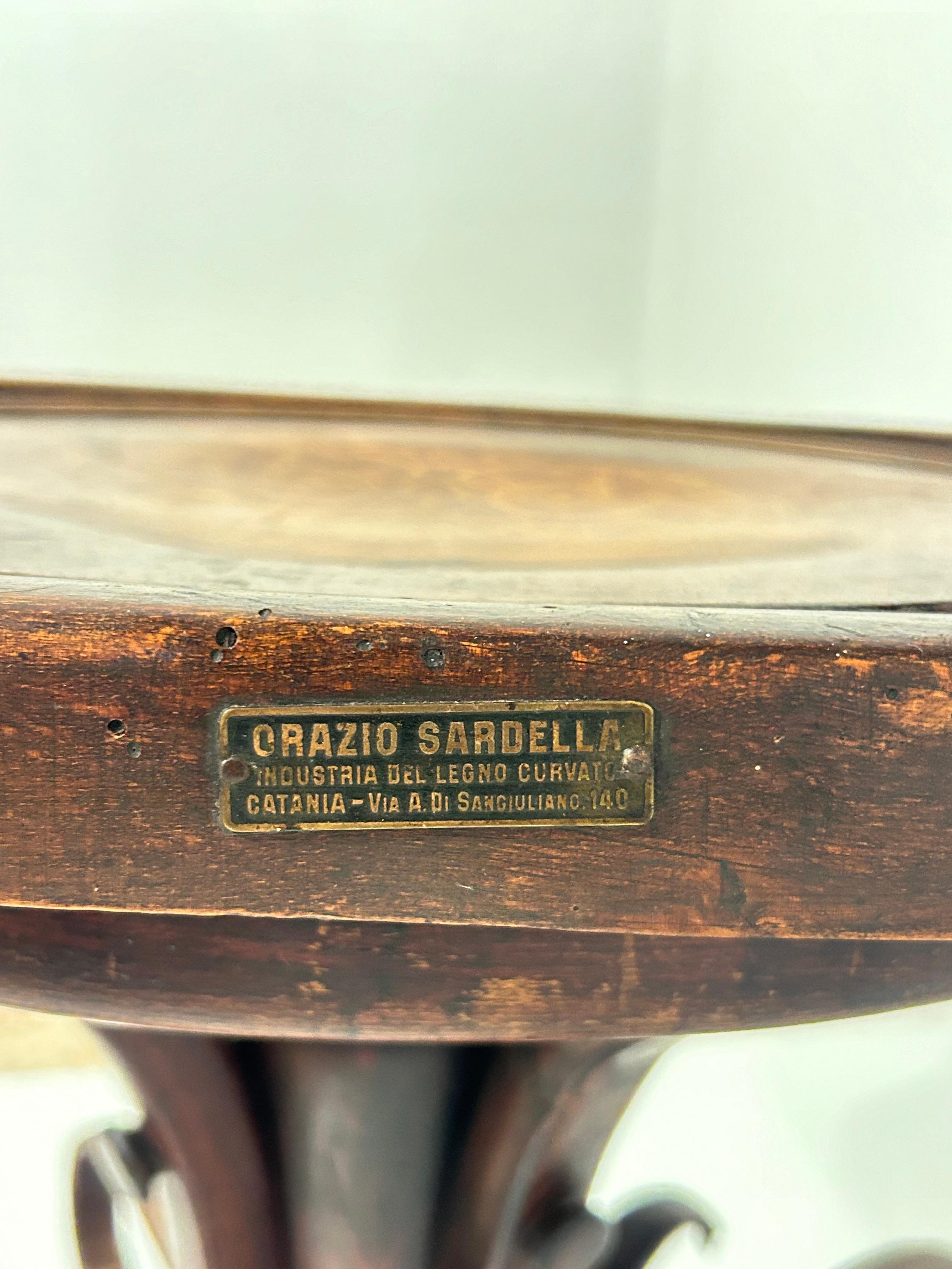 Early 20th Century Thonet chair in curved wood, barber chair, circa 1920 For Sale