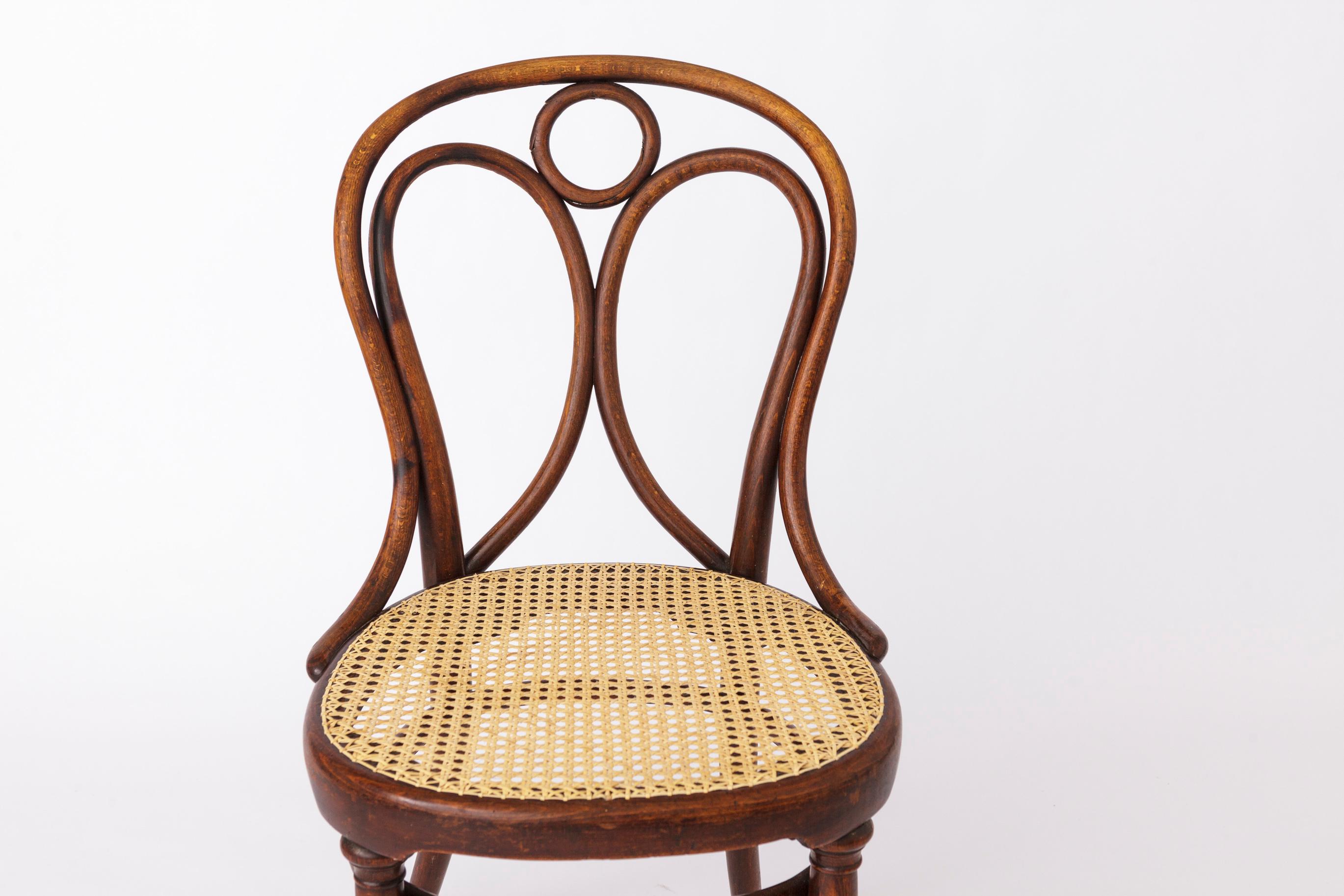 Mid-Century Modern Thonet Chair No. 19 with Viennese cain 1880s - Angel chair - desk chair For Sale