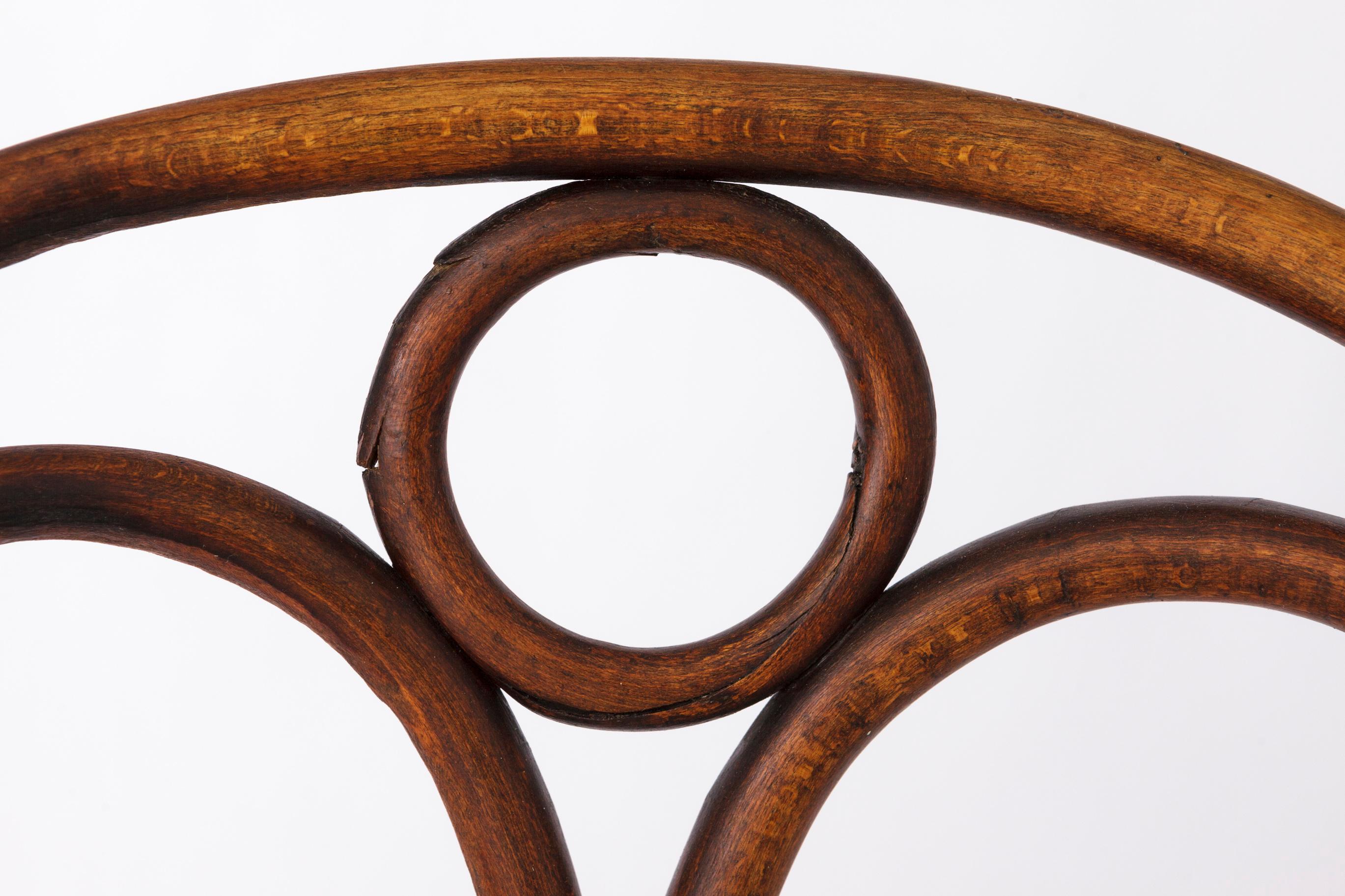 Polished Thonet Chair No. 19 with Viennese cain 1880s - Angel chair - desk chair For Sale