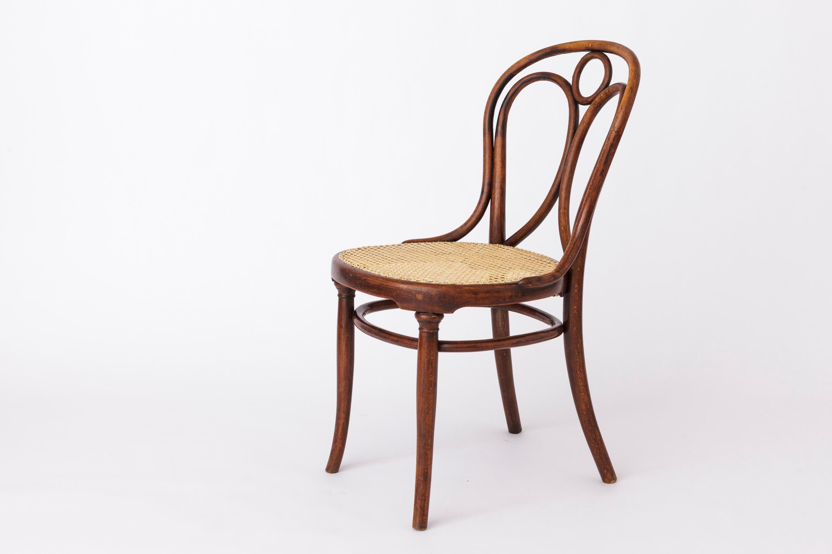 Thonet Chair No. 19 with Viennese cain 1880s - Angel chair - desk chair In Good Condition For Sale In Hannover, DE