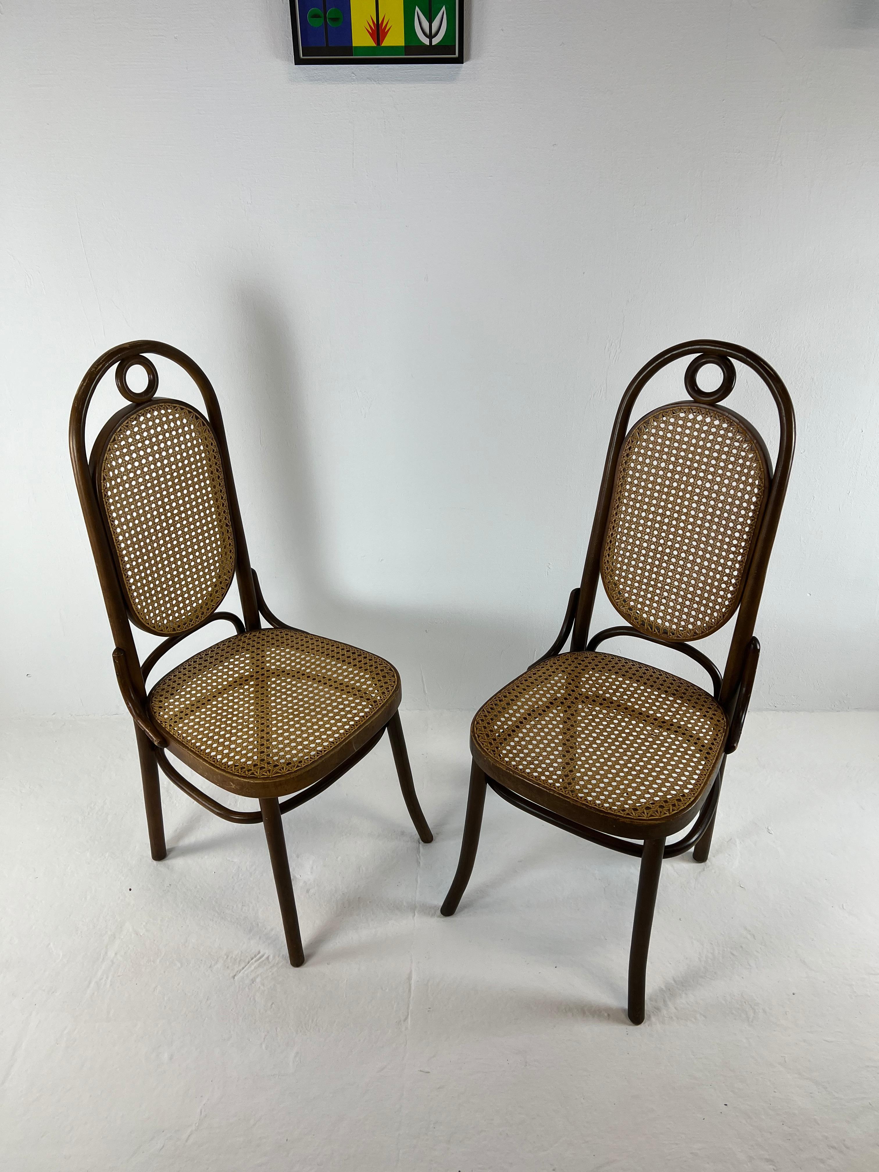 Thonet Chairs n° 17 8