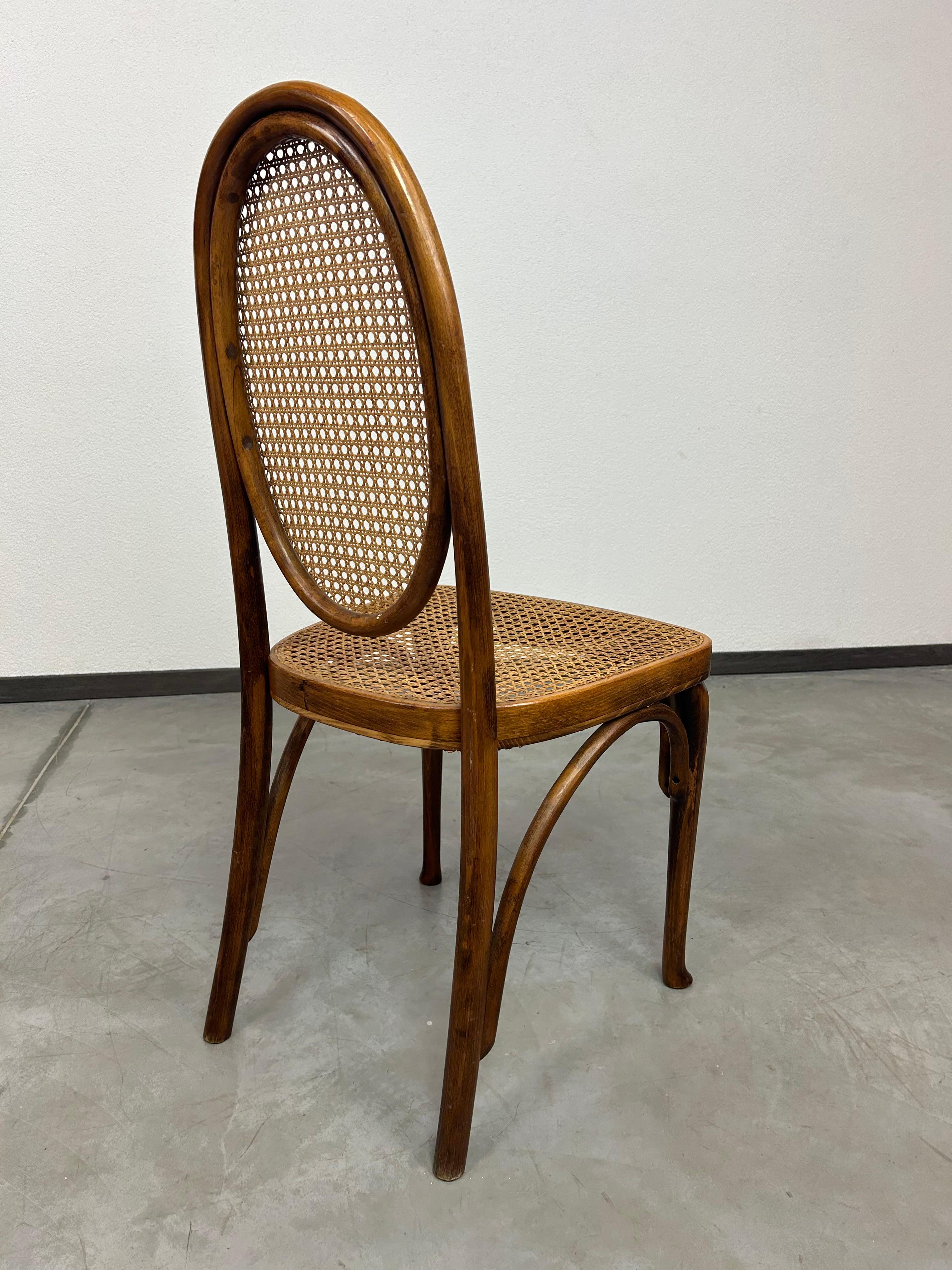 Thonet-Stühle Nr.567 von Otto Prutscher für das Café Heinrichshof im Angebot 3