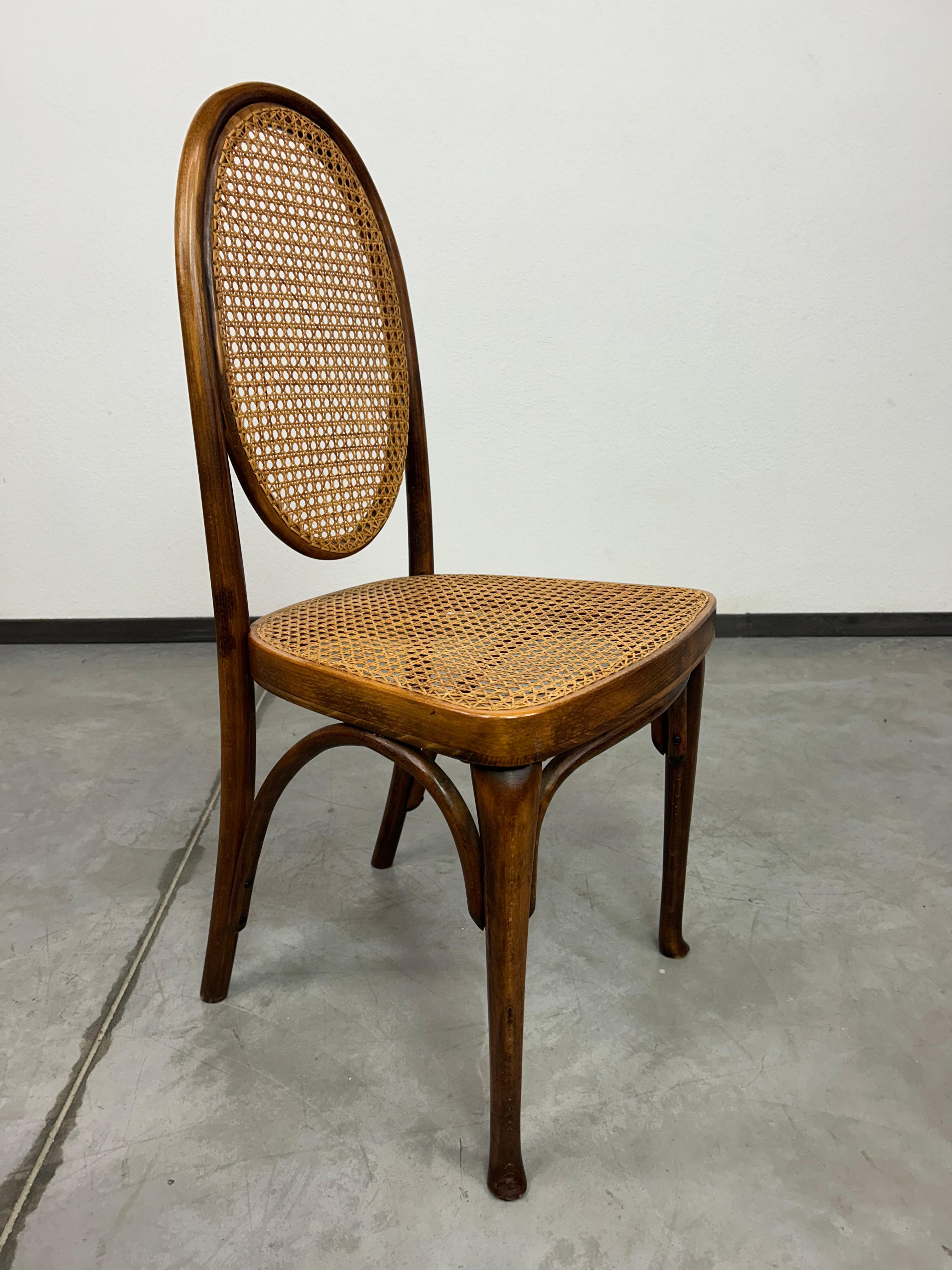 Thonet-Stühle Nr.567 von Otto Prutscher für das Café Heinrichshof (Österreichisch) im Angebot