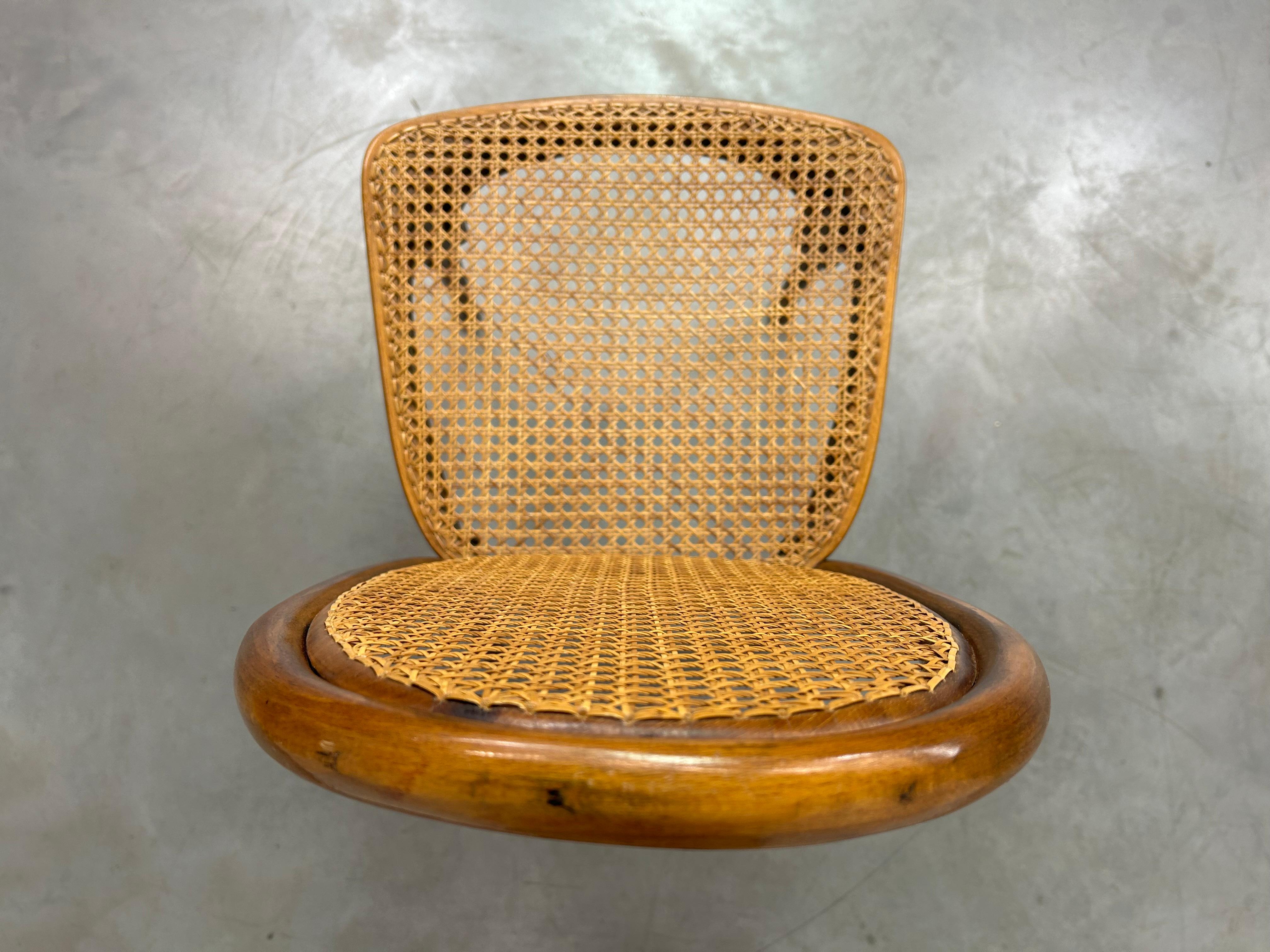 Thonet-Stühle Nr.567 von Otto Prutscher für das Café Heinrichshof im Angebot 2