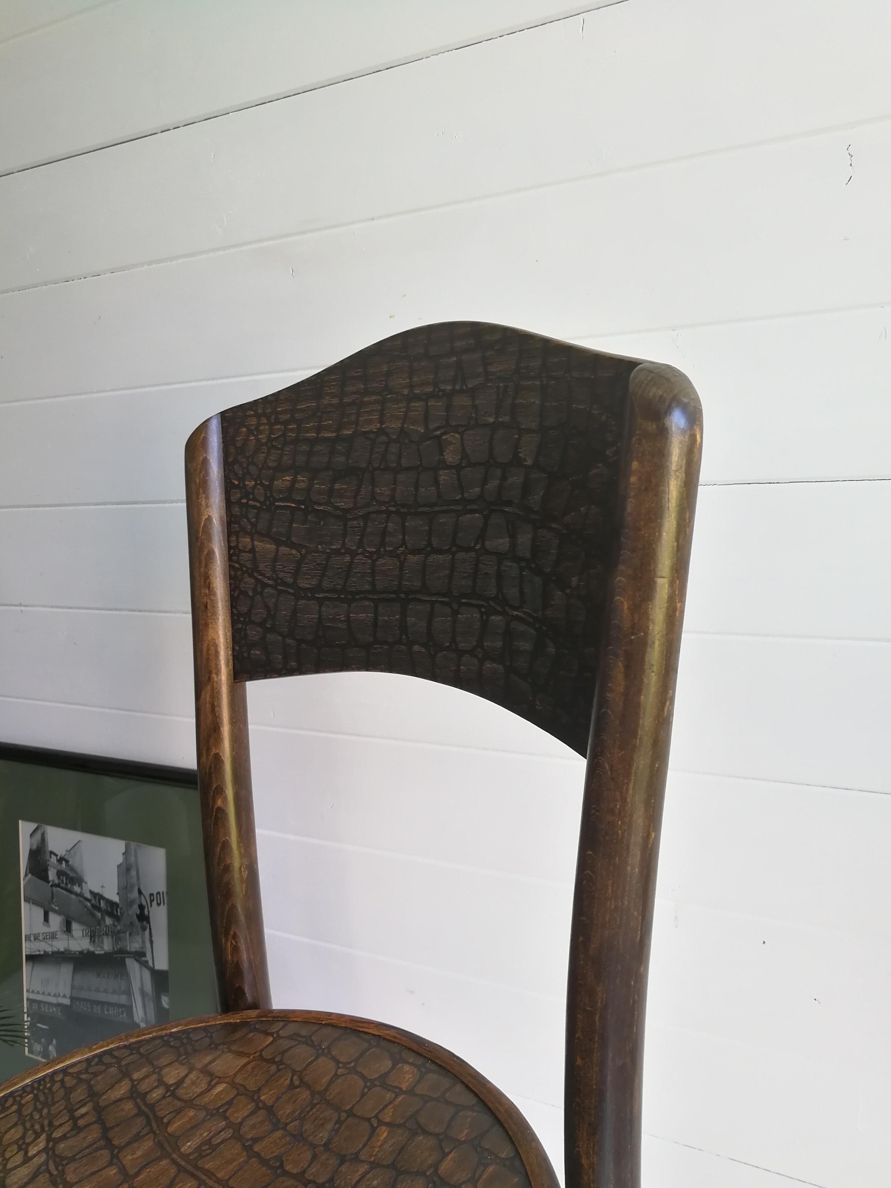 Thonet Classic Bentwood Bistro Chair With Rare Crocodile Pattern 1930s In Good Condition In Leamington Spa, GB
