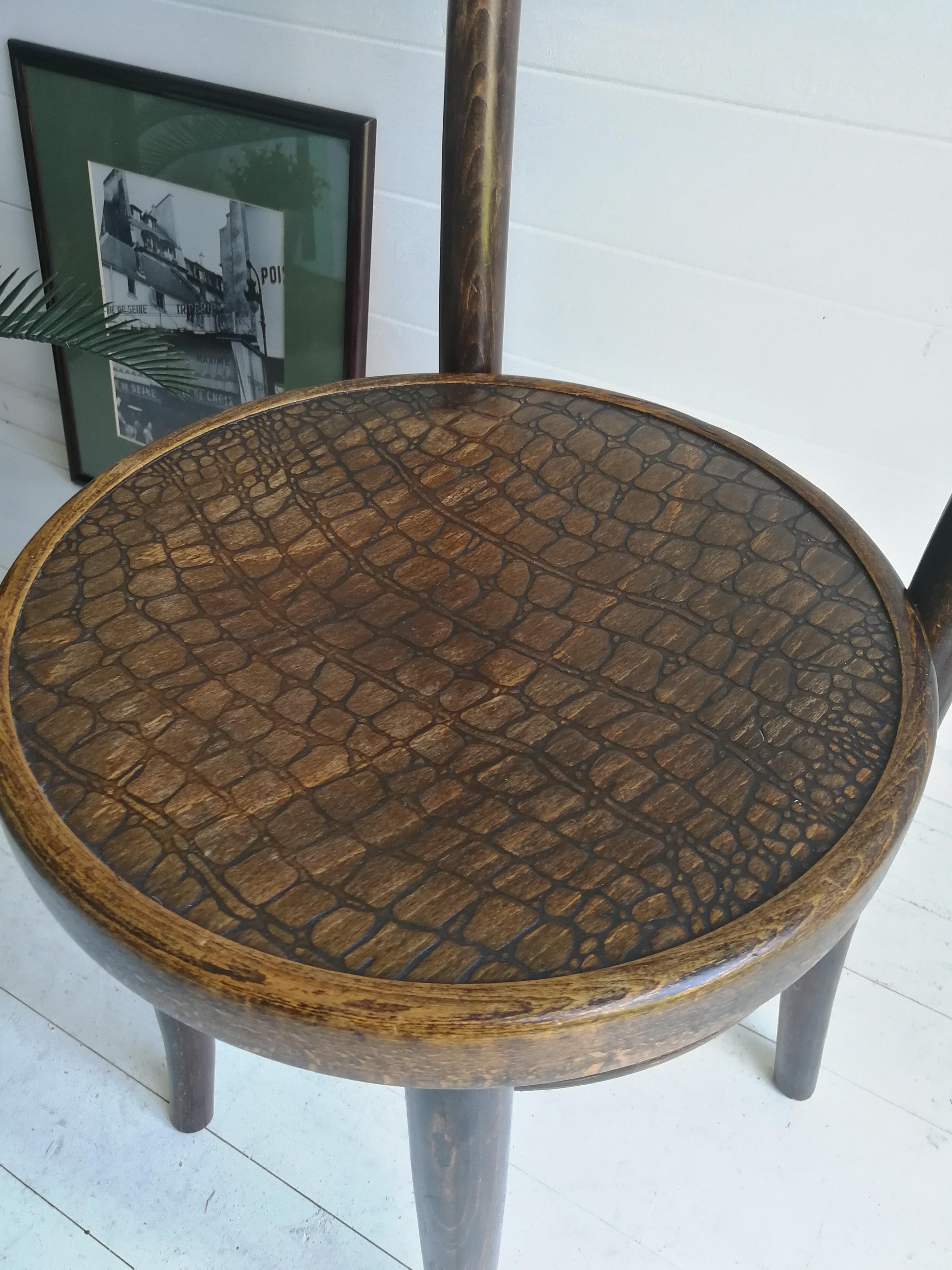 Mid-20th Century Thonet Classic Bentwood Bistro Chair With Rare Crocodile Pattern 1930s