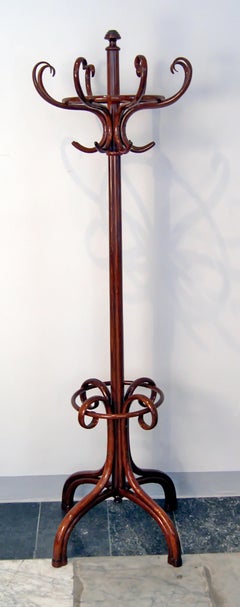 Thonet Coat-Tree Coat Rack Number 1 Bentwood Mahogany Stained, circa 1904