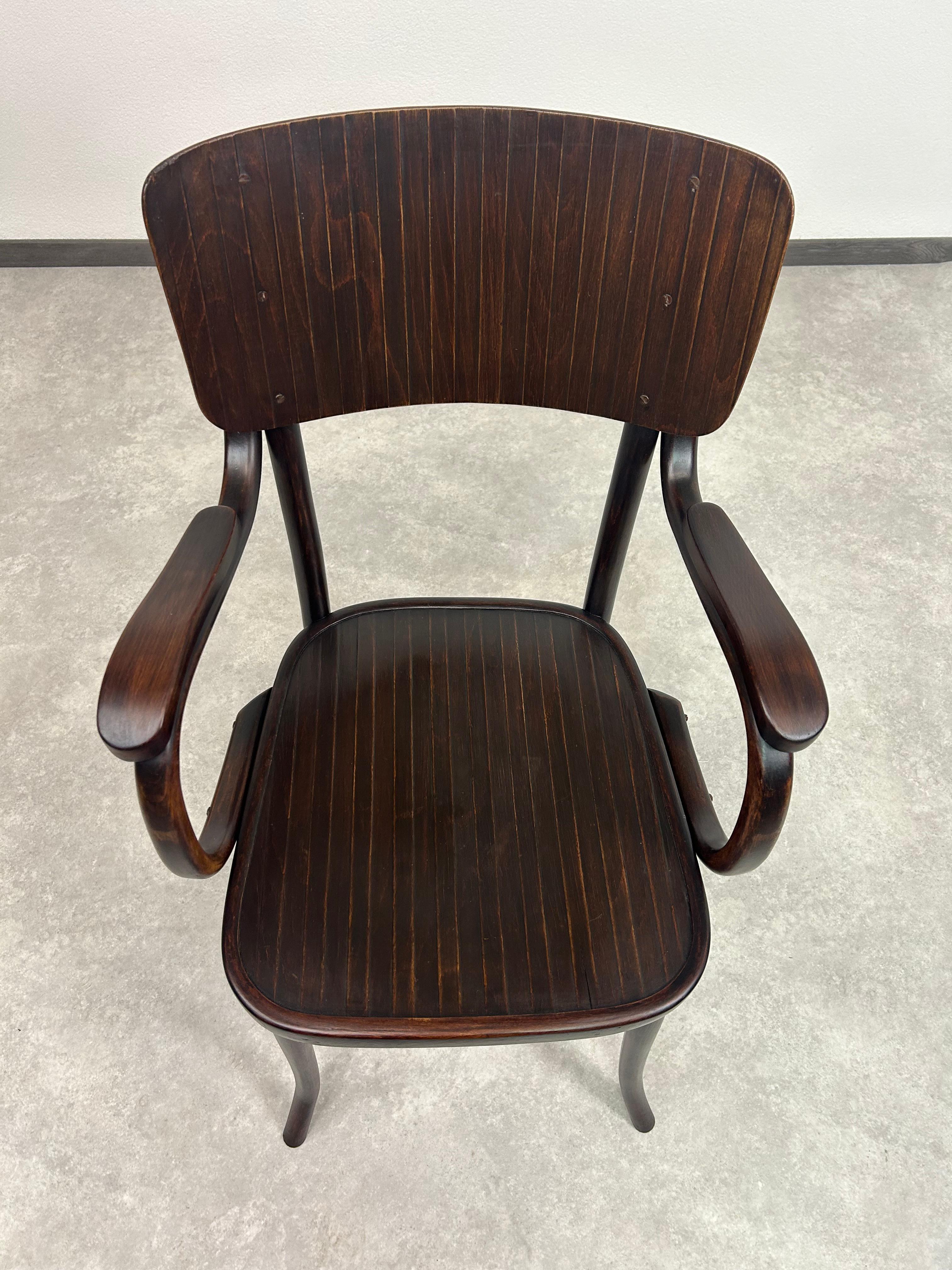 Thonet Debrecen desk chair In Excellent Condition For Sale In Banská Štiavnica, SK