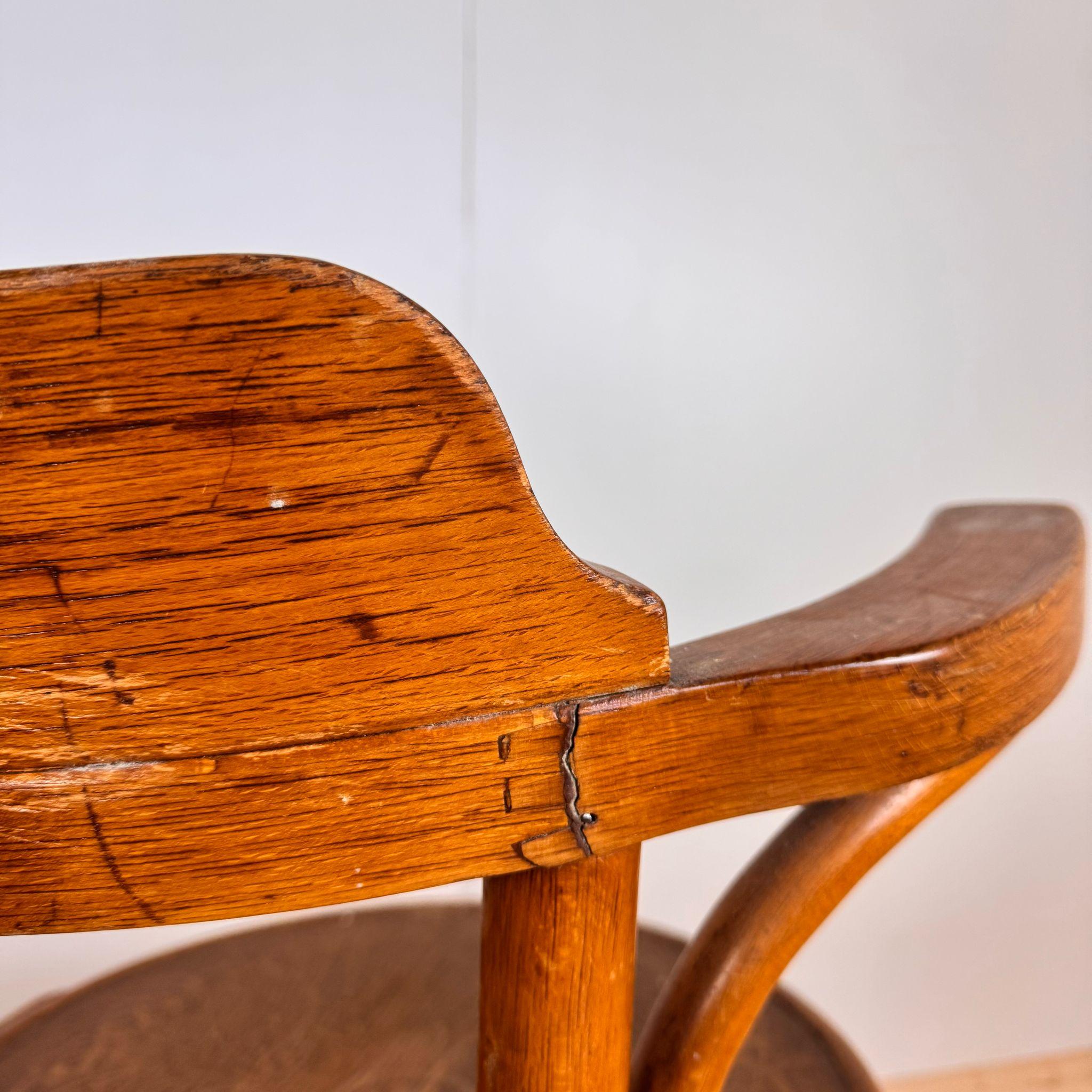 Placage Chaise de bureau Thonet en hêtre, fin du 19e siècle en vente