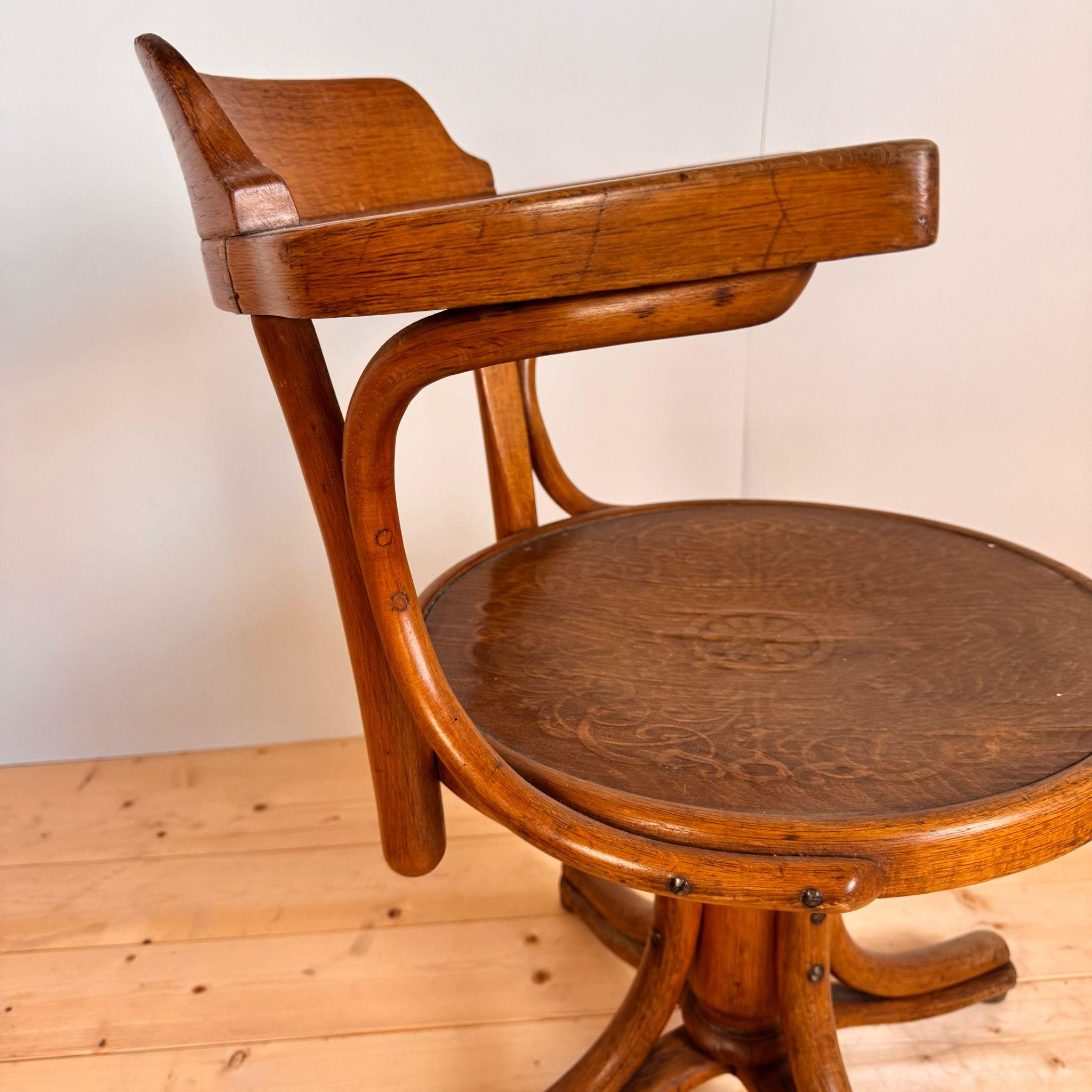 Chaise de bureau Thonet en hêtre, fin du 19e siècle en vente 2