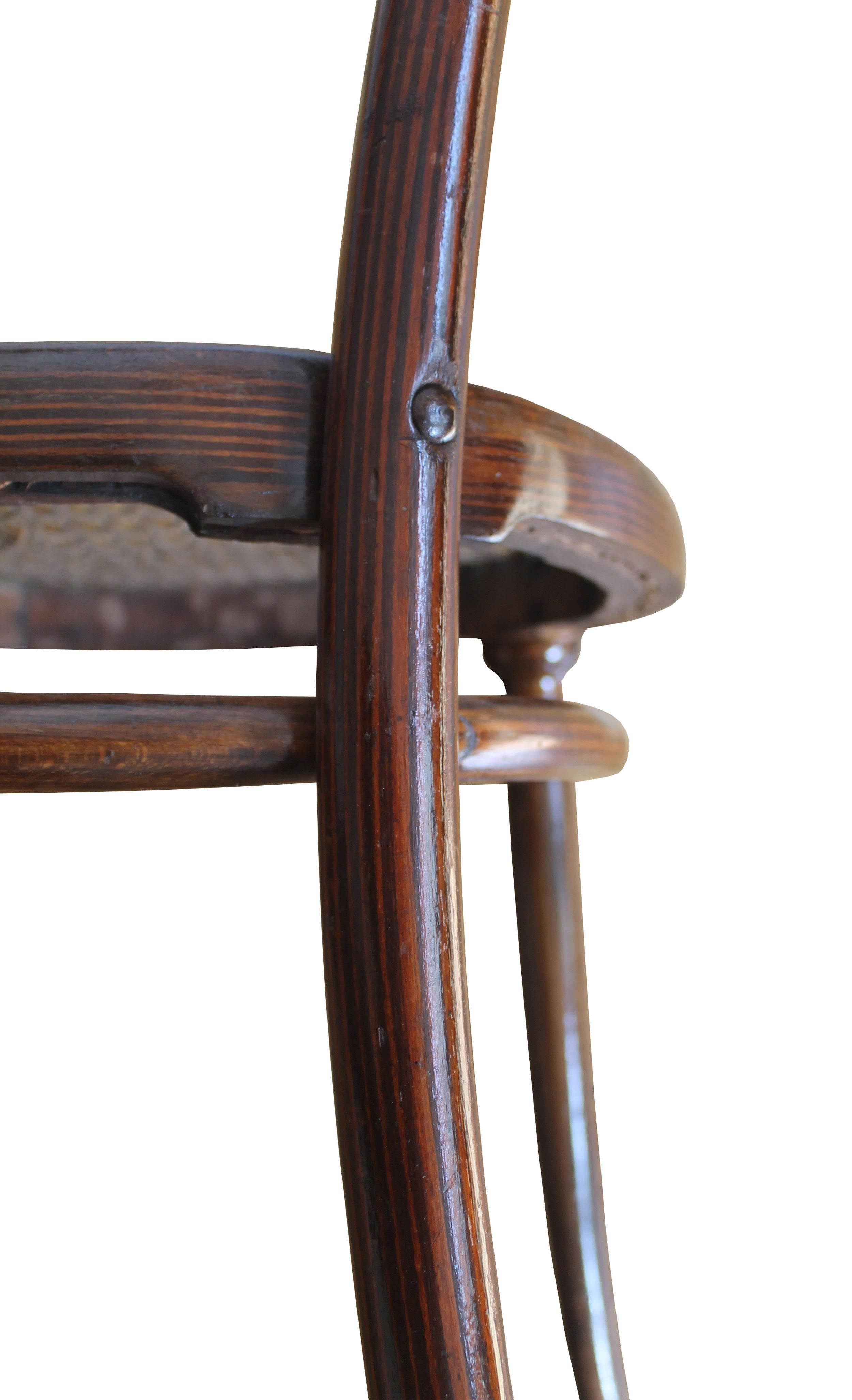 Thonet Dining Chair Model No.10 from the 1880's For Sale 3